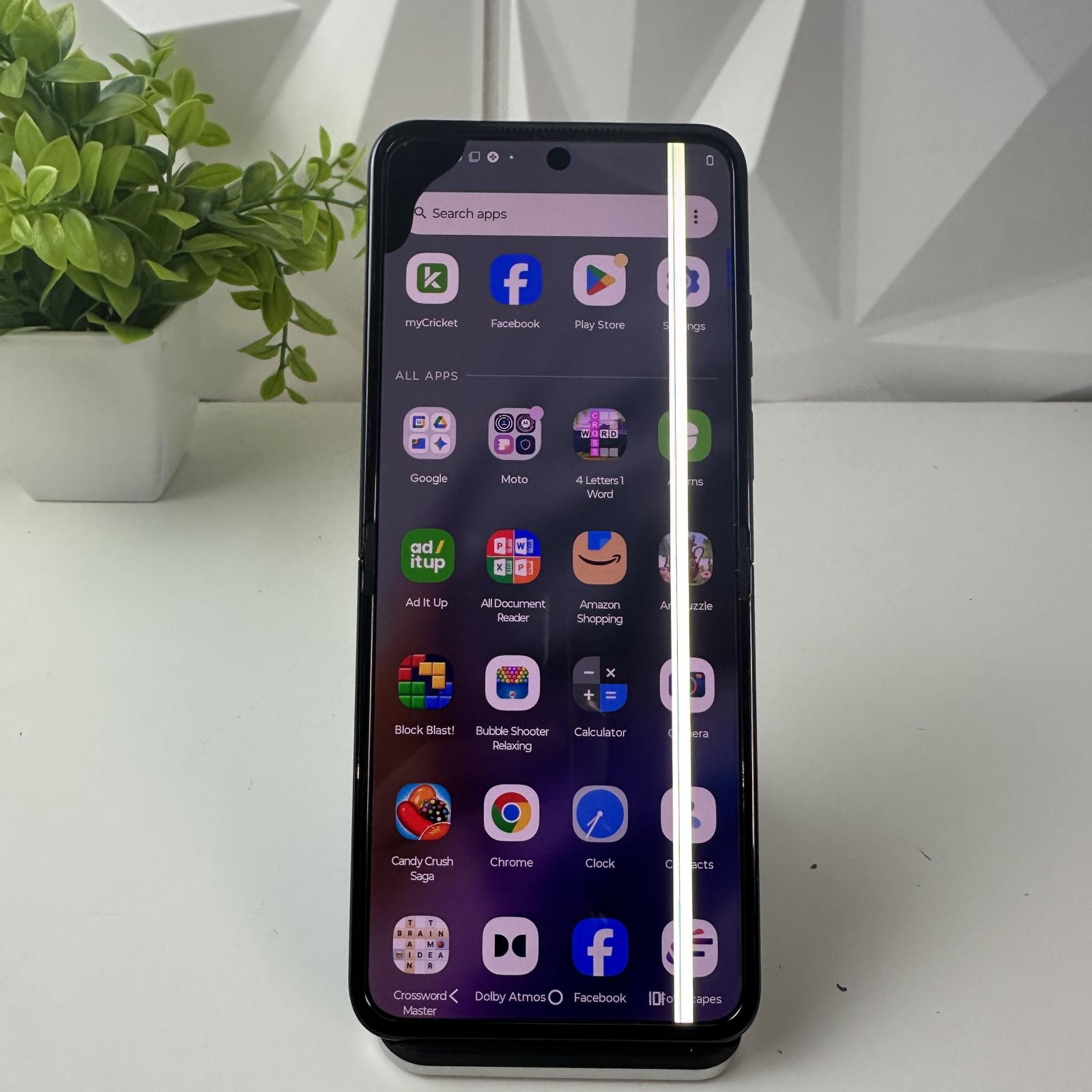 Motorola Razr 5G 2024, 256GB, Black - Photo 8