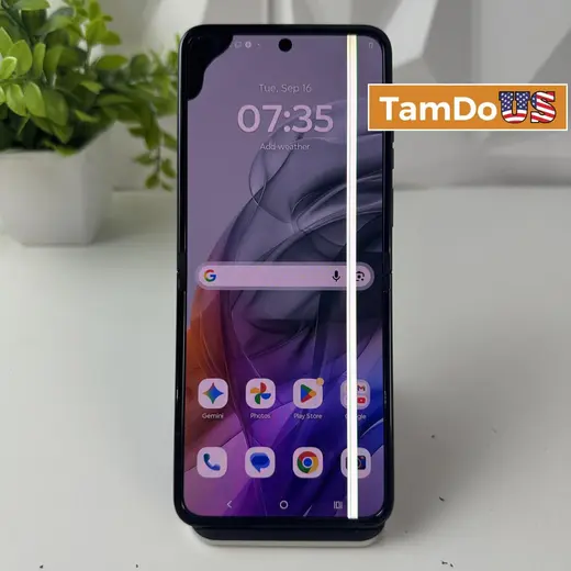 Motorola Razr 5G 2024, 256GB, Black at TamDoUS Taylorsville