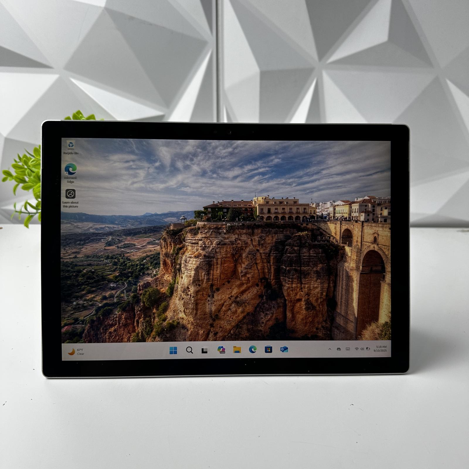 Microsoft Surface Pro 4, 12.3" QHD, i5-6300U, 8GB RAM, 256GB SSD - Photo 3