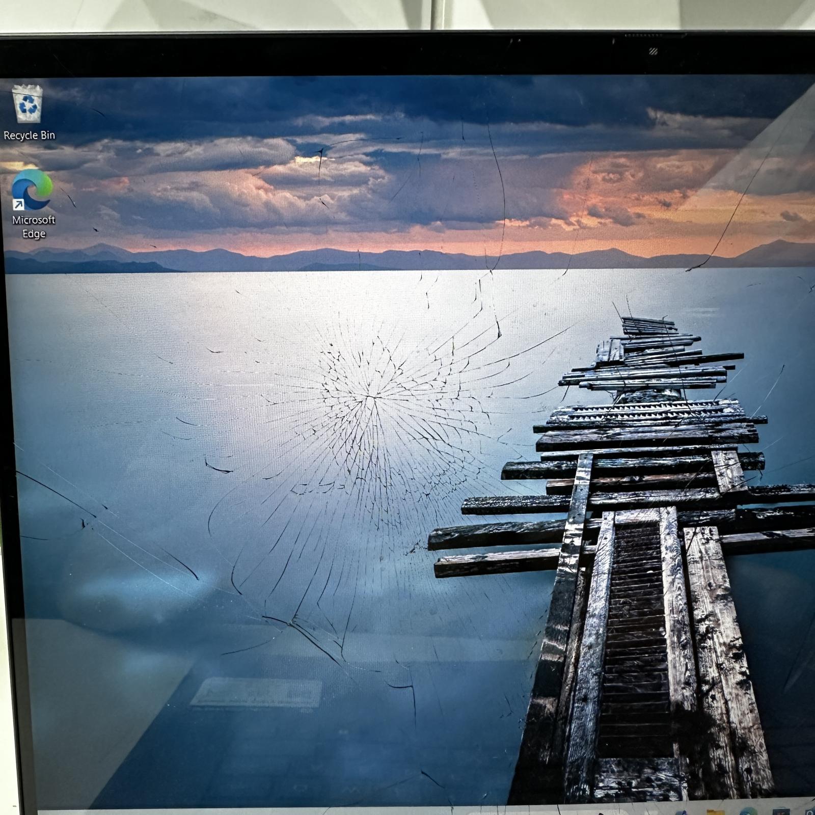 HP Envy x360 2-in-1 Laptop 16" FHD, Ryzen 7 8840HS, 16GB, 256GB - Photo 3