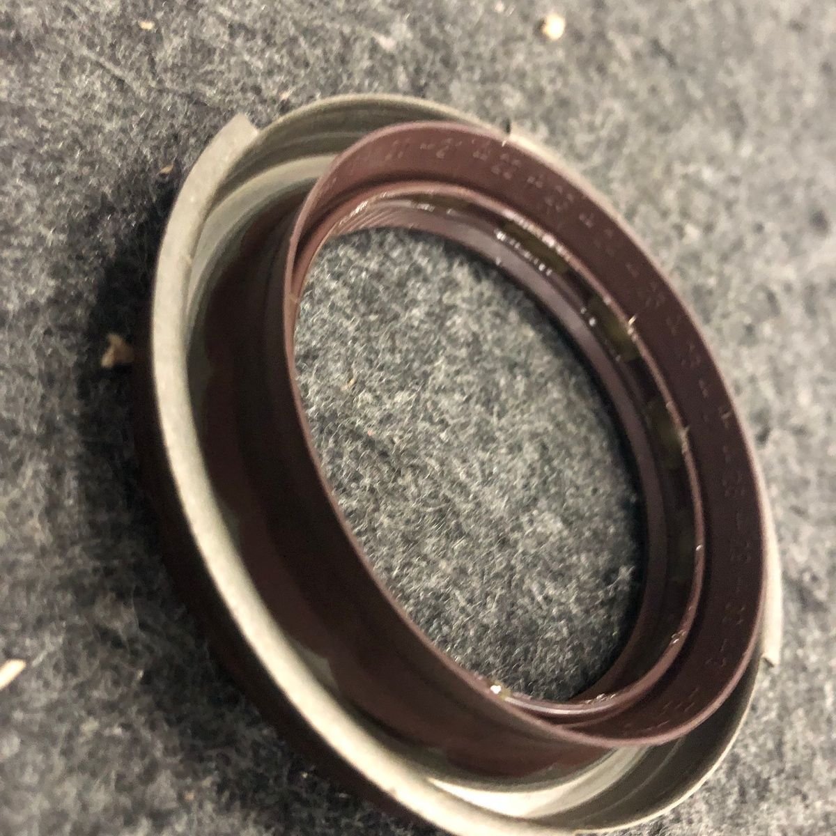 Spicer 127720 Oil Seal Genuine OE Pinion Seal for Dana Axle Differential - Photo 4