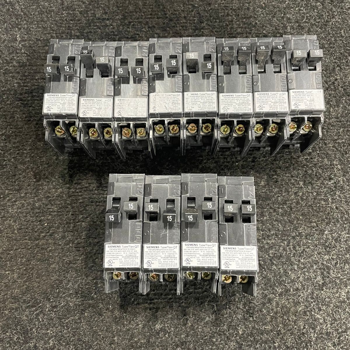 Siemens Q1515 Circuit Breaker, 15A, Type QT, 12 Pack - Photo 3