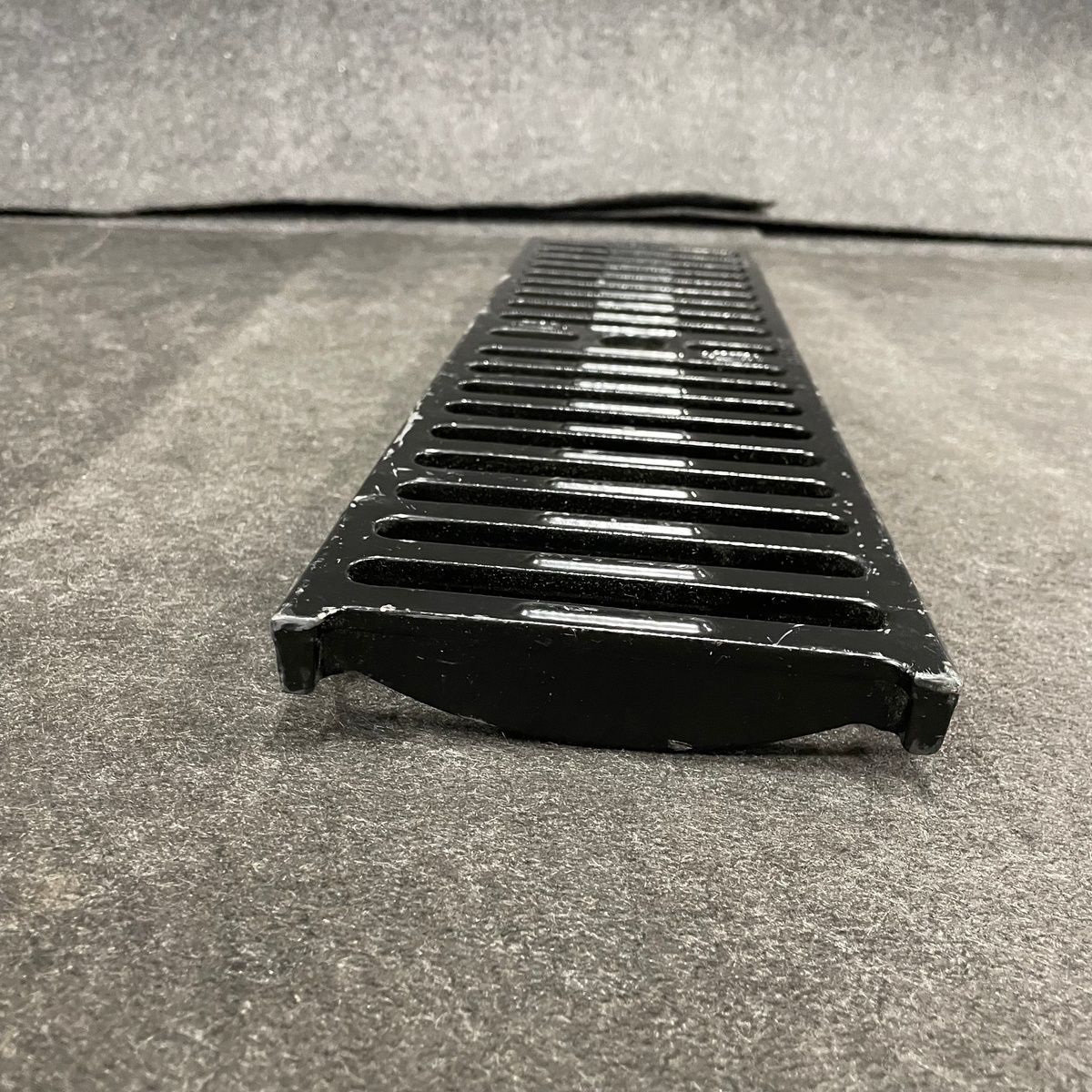 Zurn P6-DGE Slotted Grate, Ductile Iron, Class E, 6"x20" - Photo 14