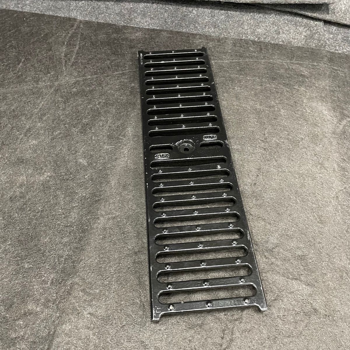 Zurn P6-DGC Slotted Grate, Class C Ductile Iron, 6"x20" - Photo 8