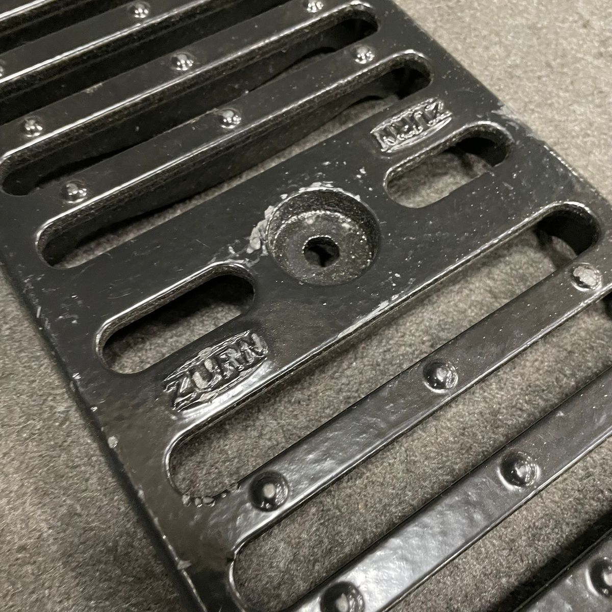 Zurn P6-DGC Slotted Grate, Class C Ductile Iron, 6"x20" - Photo 9