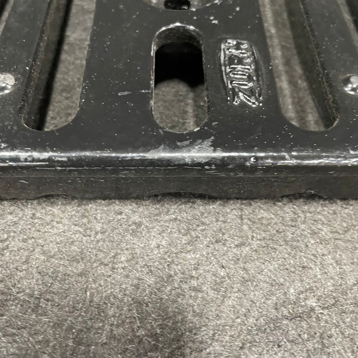 Zurn P6-DGC Slotted Grate, Class C Ductile Iron, 6"x20" - Photo 4