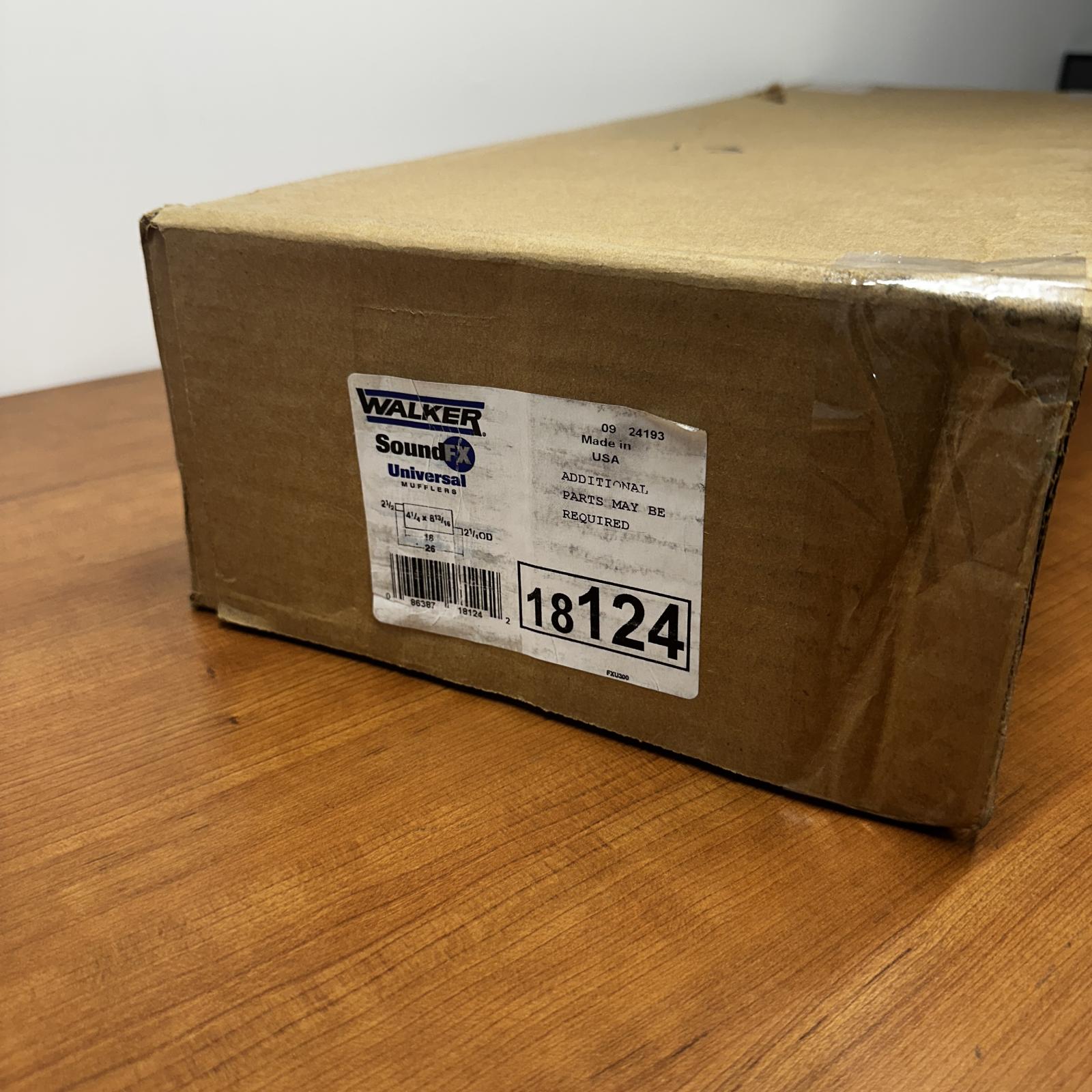 Walker SoundFX 18124 Universal Muffler 2.5" In / 2.25" Out – FOR Chevy C10 5.7L - Photo 2