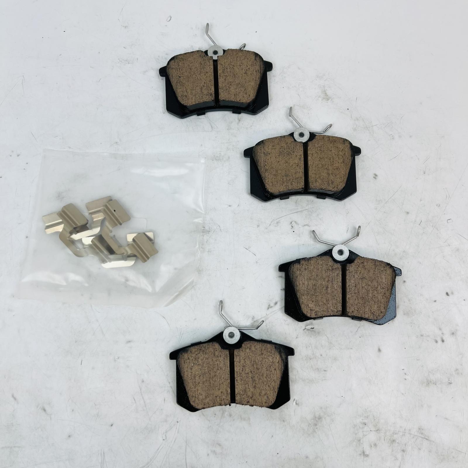 Akebono EUR340B Ceramic Brake Pads Front OEM for Audi VW BMW Mercedes - Photo 6