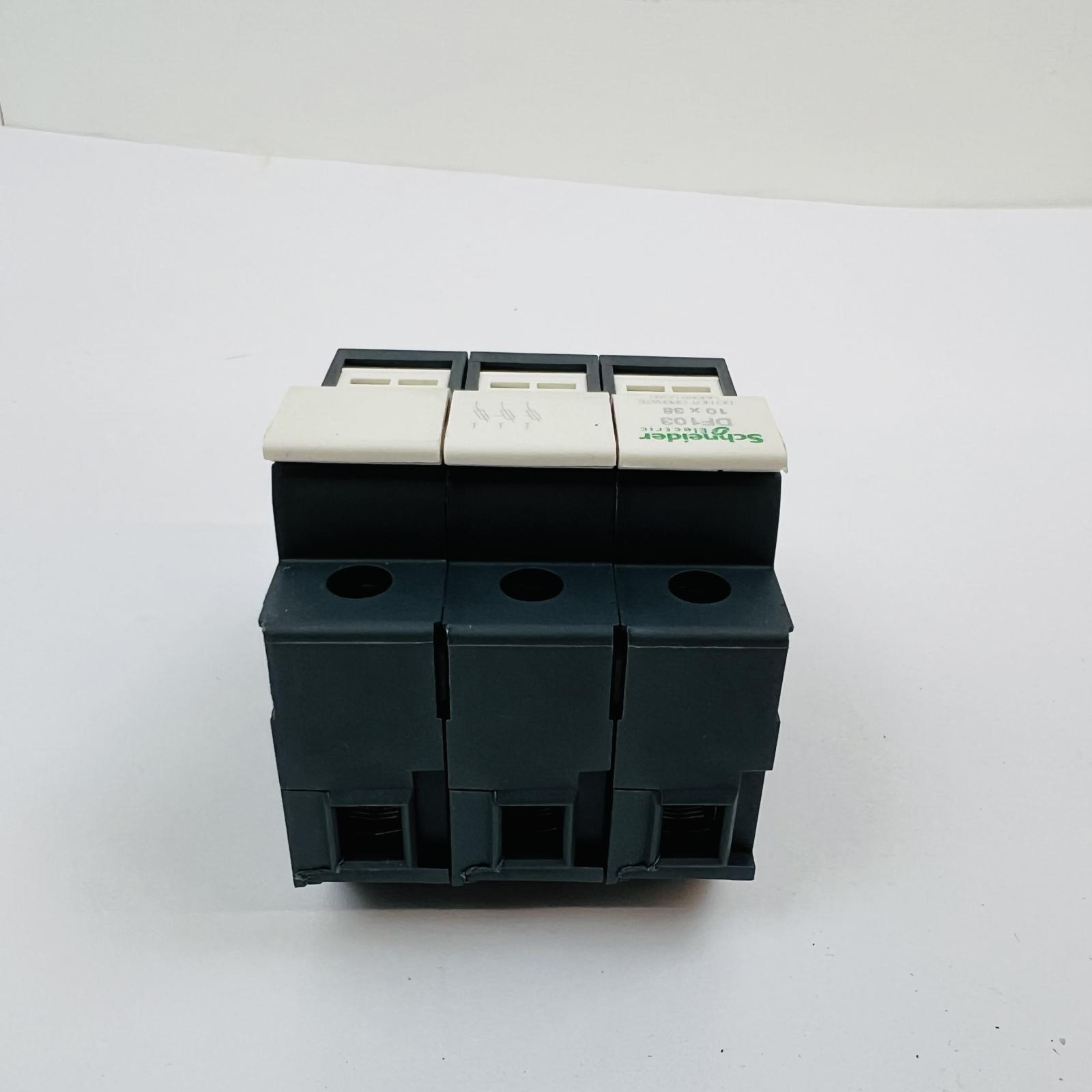 Schneider TeSys DF103 Fuse Holder 940724, 3P 10x38mm - Photo 4