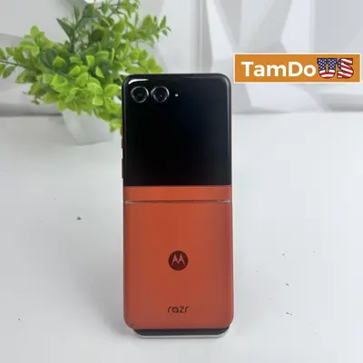 Motorola Razr 5G (2024) XT2453-5 | 256GB | Orange | Cricket Wireless at Cell Phones & Smartphones in fair condition