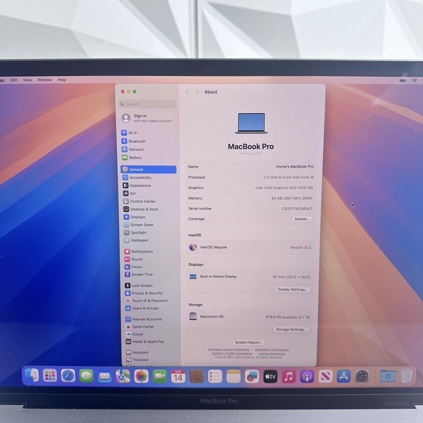 MacBook Pro (16-inch, 2019) Intel 8-Core i9 2.3GHz, 64GB, 1TB SSD - Photo 12