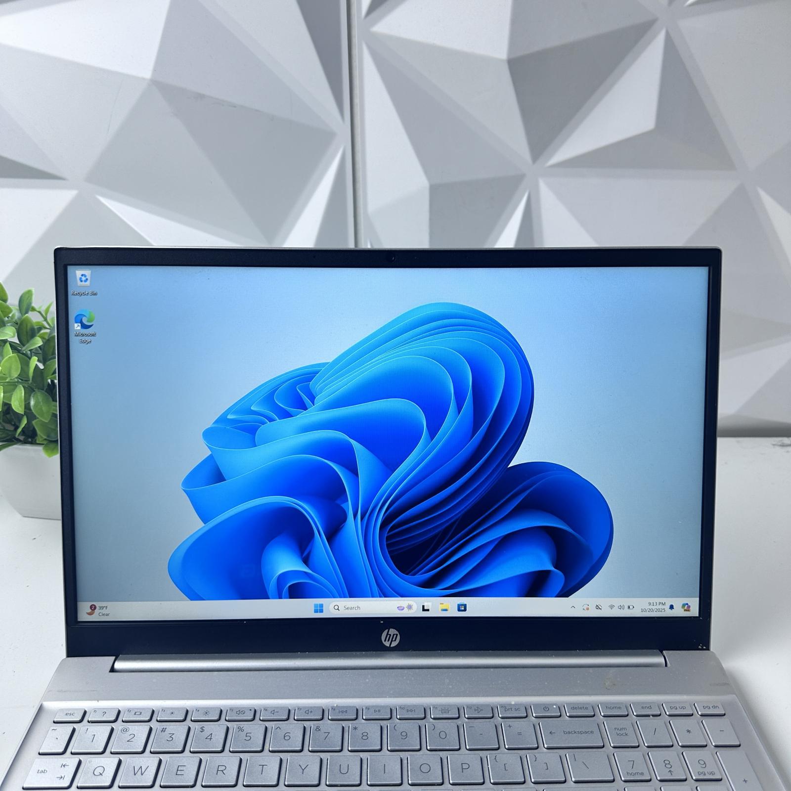 HP Pavilion 15z-eh100 Laptop, 15.6" FHD, Ryzen 5 5500U, 16GB, 1TB SSD - Photo 11