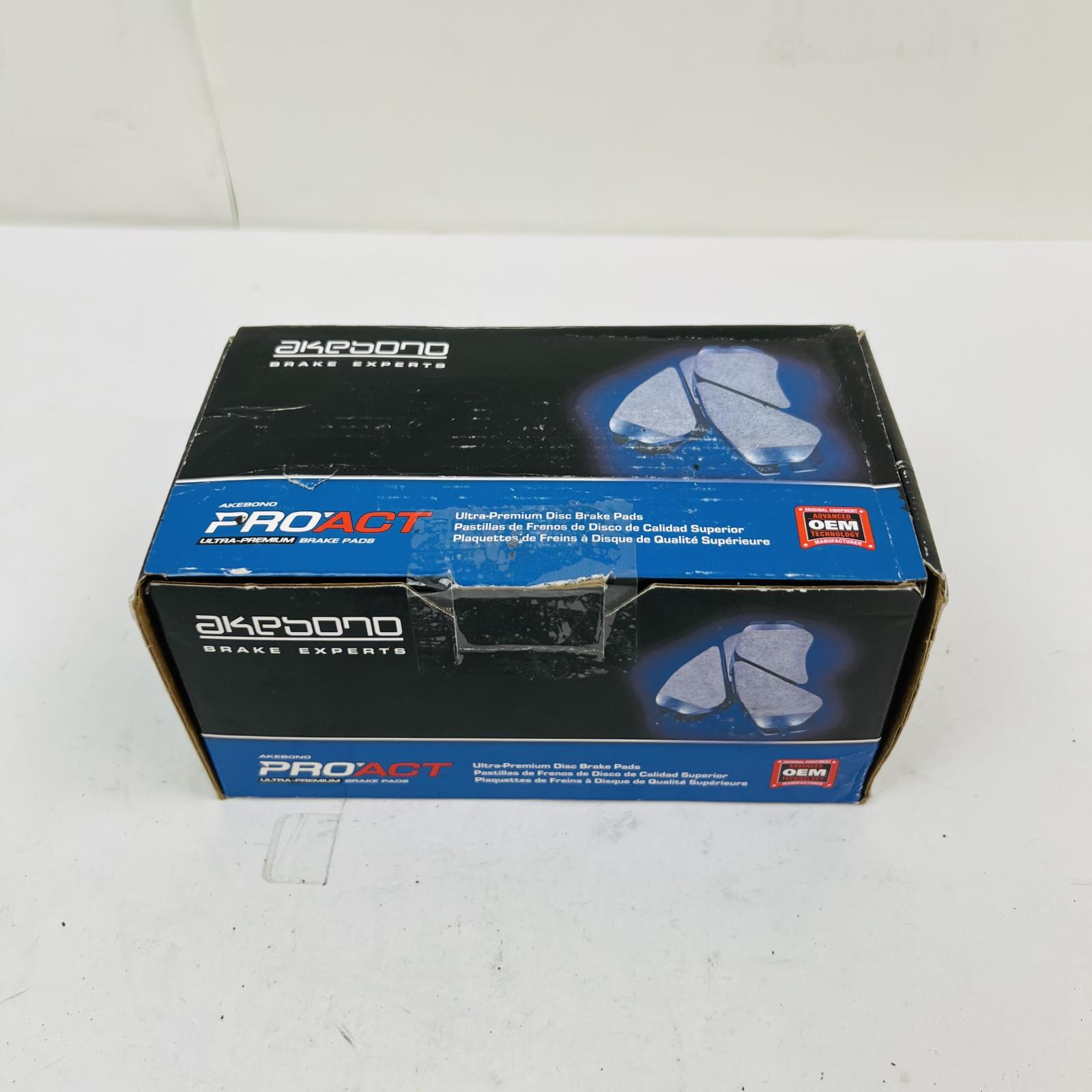 Akebono ACT1647 Ceramic Brake Pads Front ProACT OEM for Toyota Lexus - Photo 2