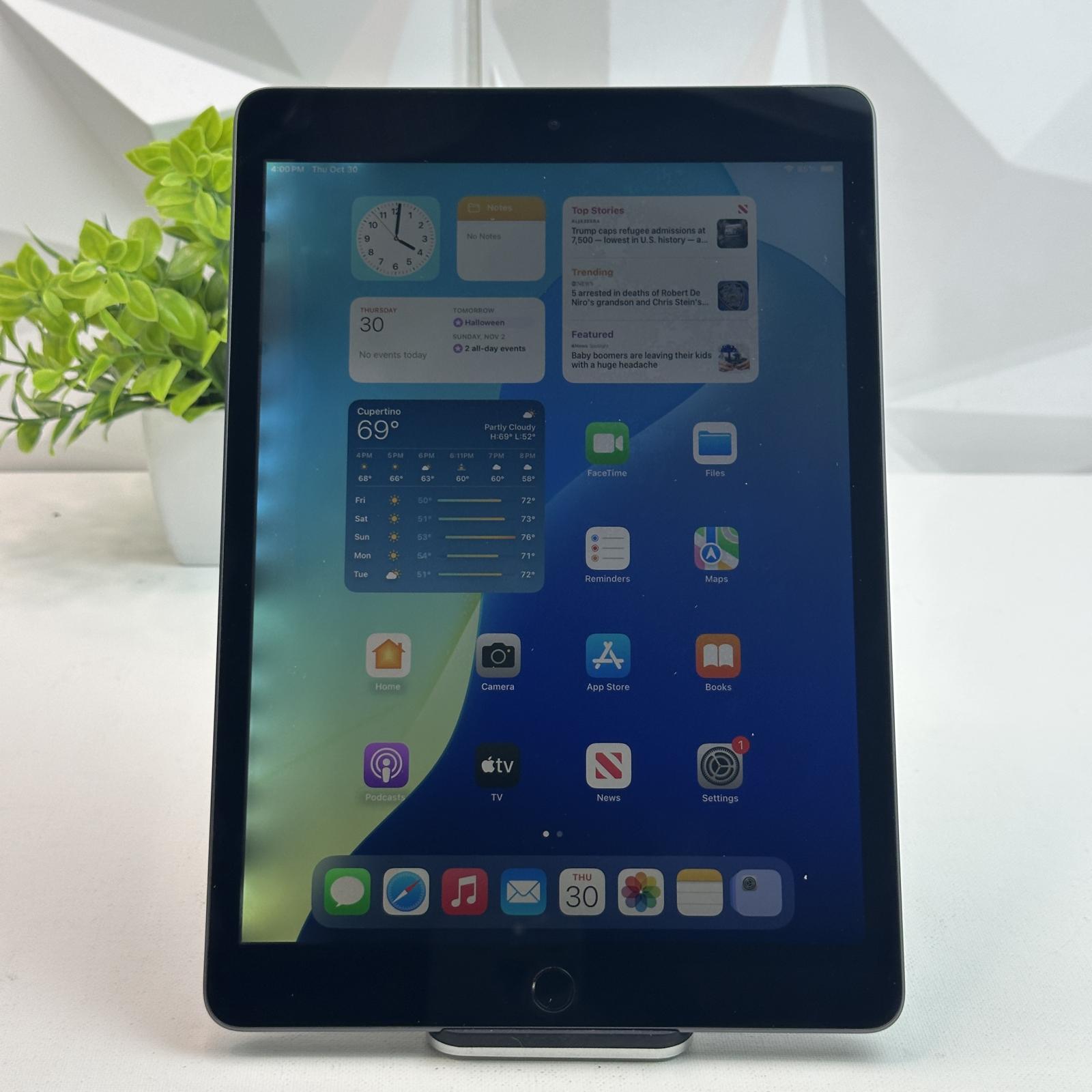 iPad (9th generation) Cellular, 64GB - Photo 2