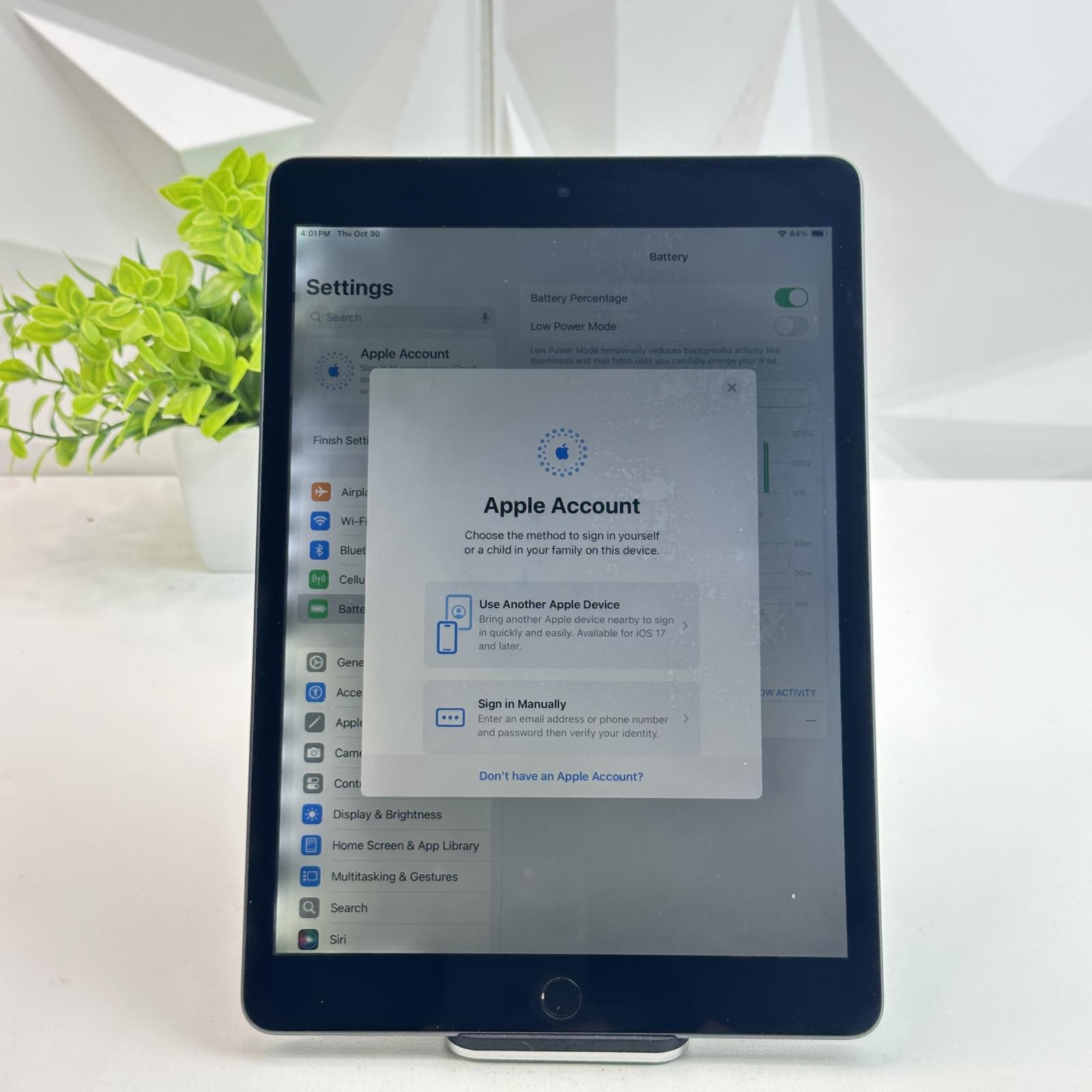 iPad (9th generation) Cellular, 64GB - Photo 4