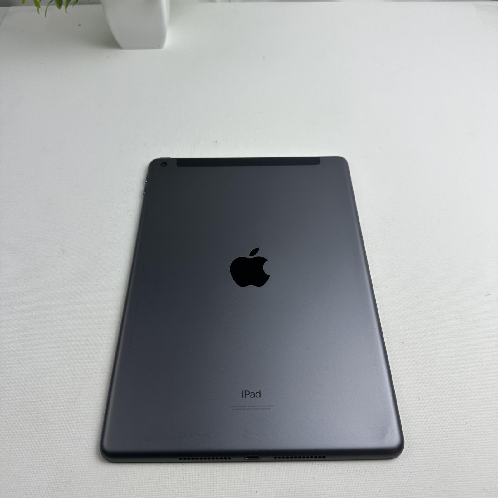 iPad (9th generation) Cellular, 64GB - Photo 7