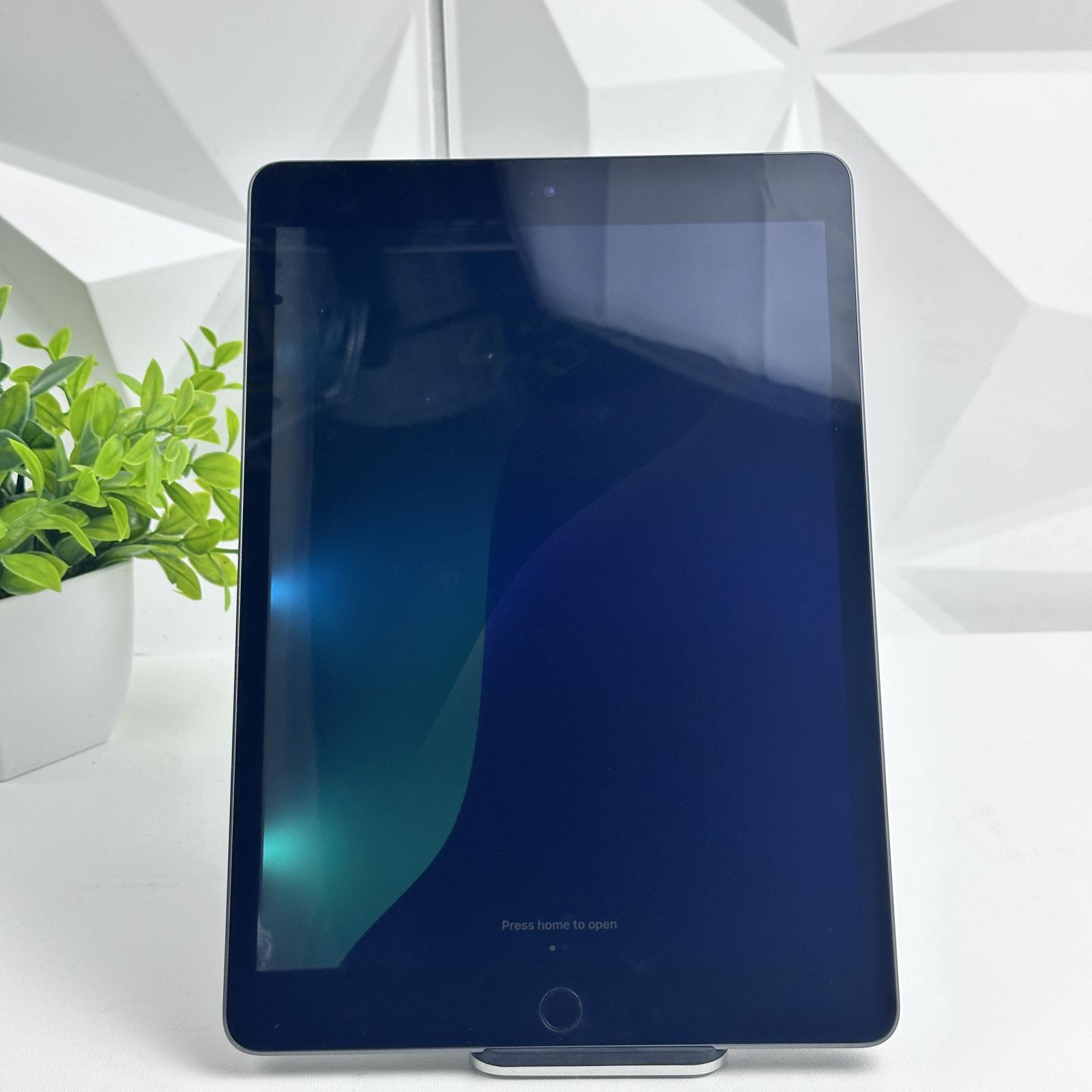 iPad (9th generation) Cellular, 64GB - Photo 9