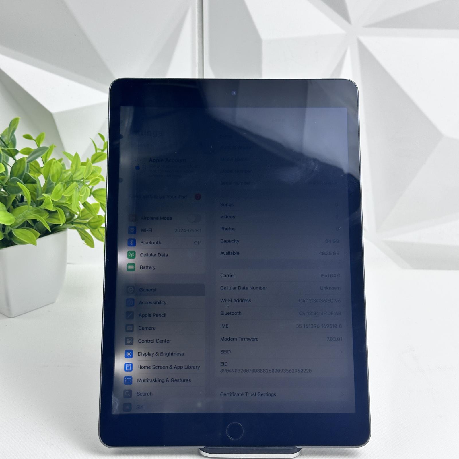 iPad (9th generation) Cellular, 64GB - Photo 10