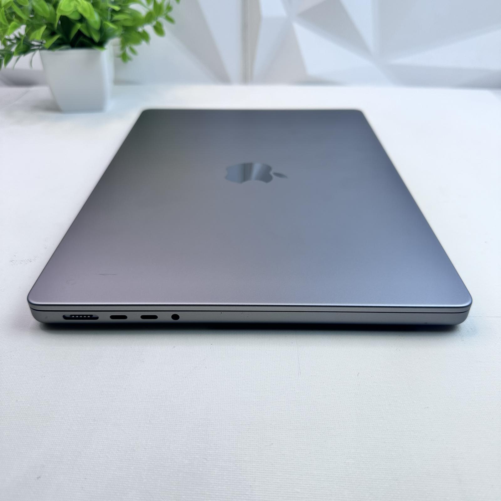 Macbook Pro (14-inch, 2021) M1 Pro, 16-Core GPU, 32GB, 512GB SSD - Photo 6