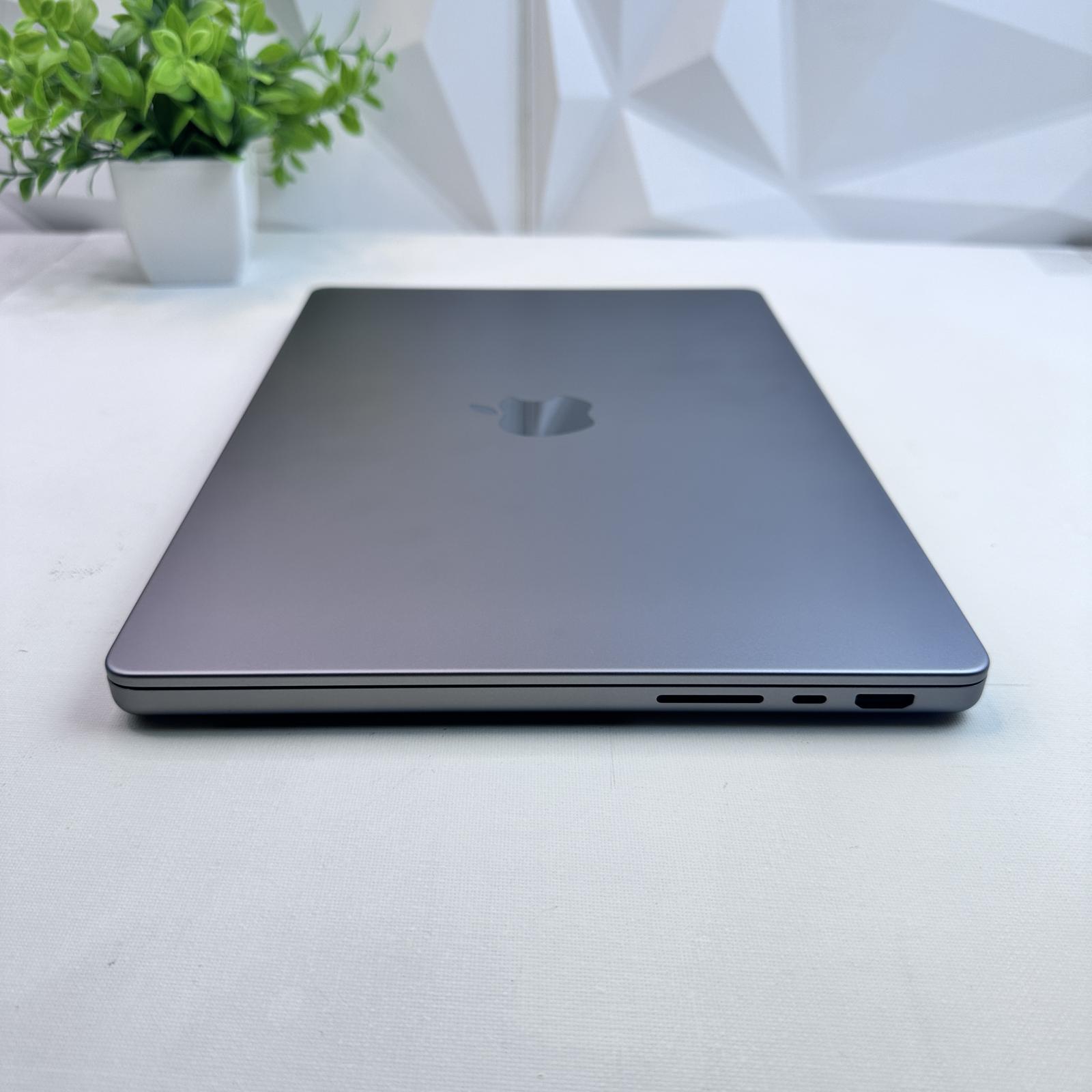 Macbook Pro (14-inch, 2021) M1 Pro, 16-Core GPU, 32GB, 512GB SSD - Photo 13