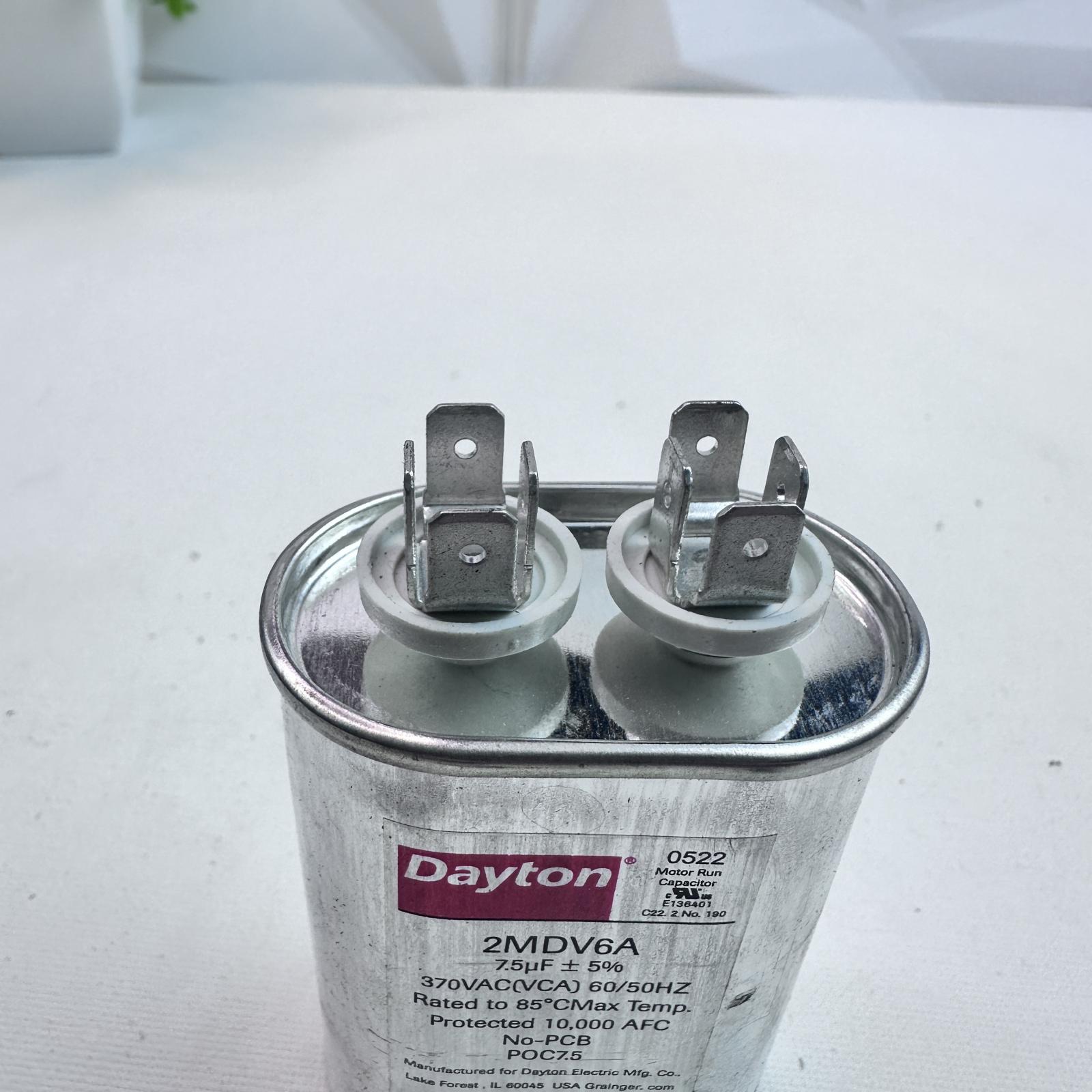 Dayton 2MDV6A Capacitor 7.5 µF ±5%, 370V AC - Photo 2