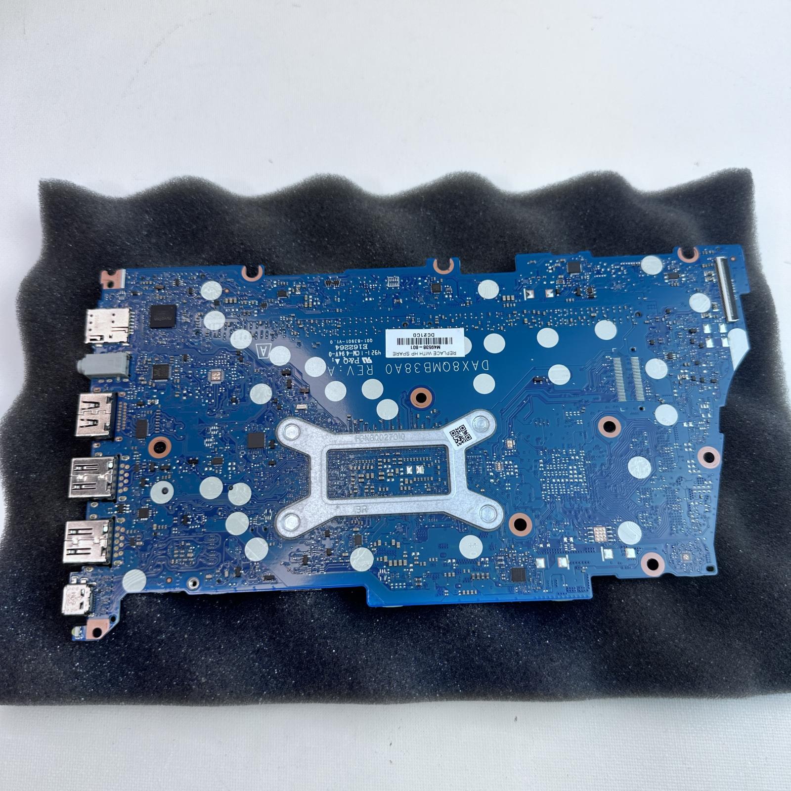 HP Pavilion 15 Motherboard DAX80MB38A0 REV:A - Photo 2