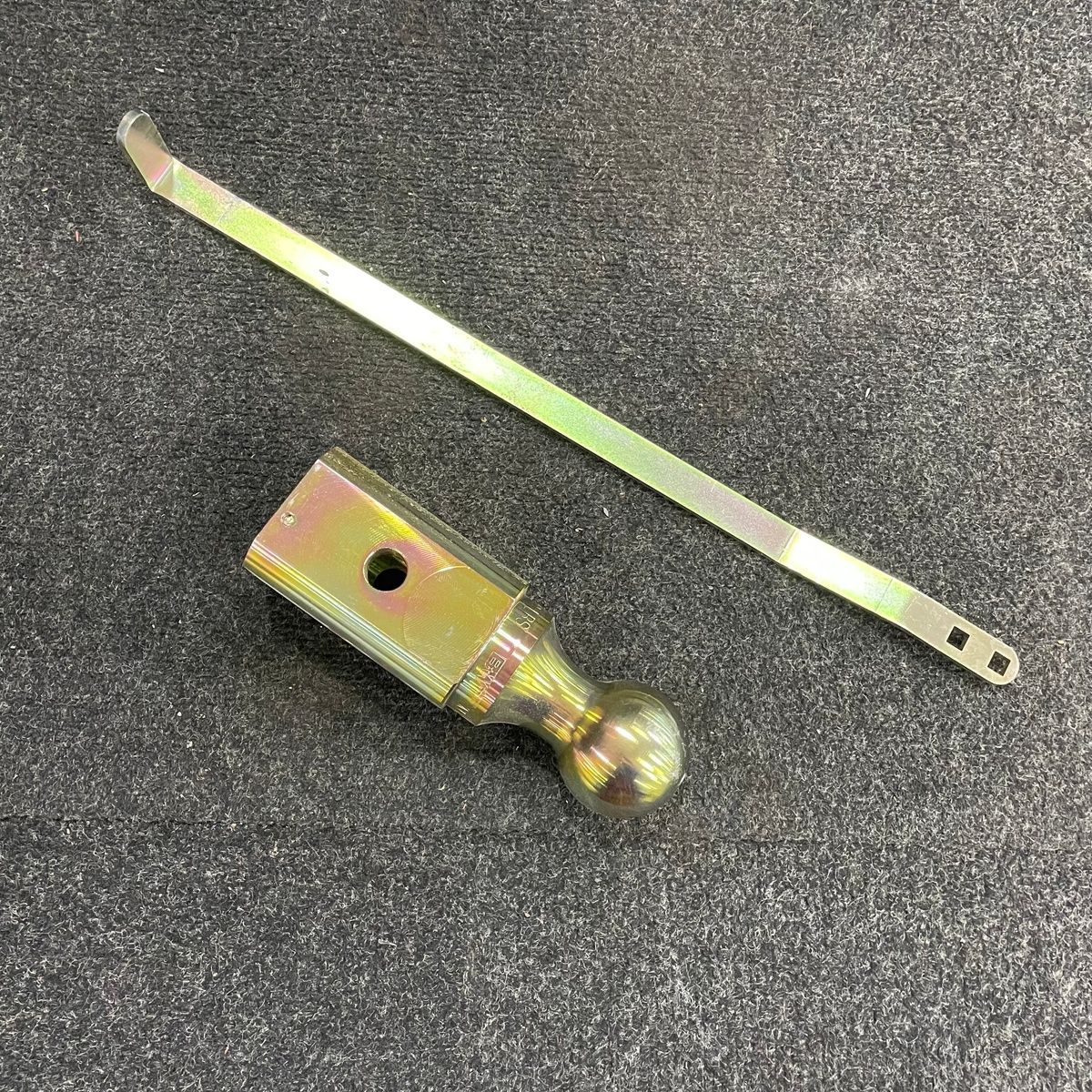 B&W GNRC816 Turnoverball Gooseneck Hitch Kit for GNRM1117 - Photo 10