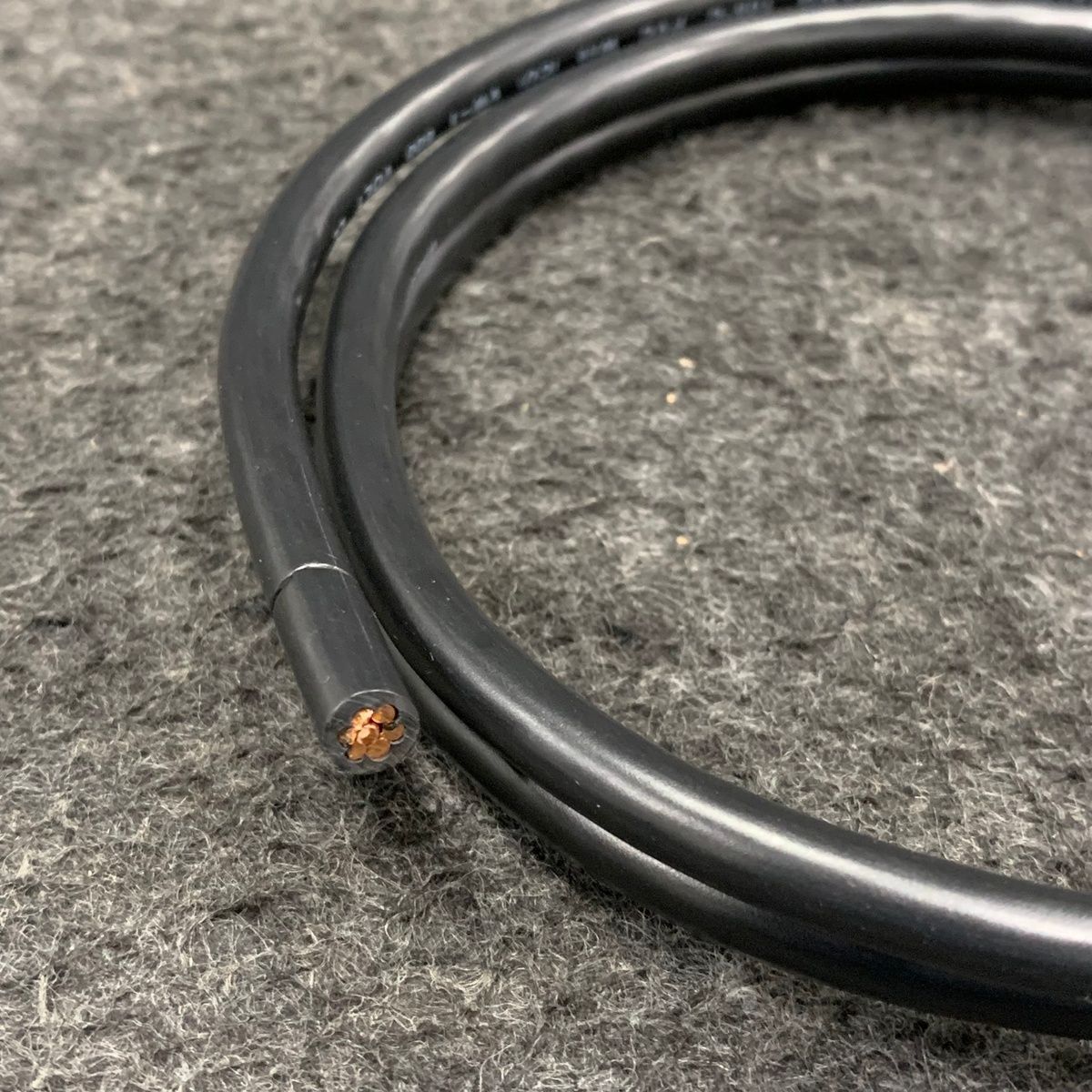 CommScope SC12-12B2U SureGround Grounding Kit for 1/2" Coax, 1.2m - Photo 5