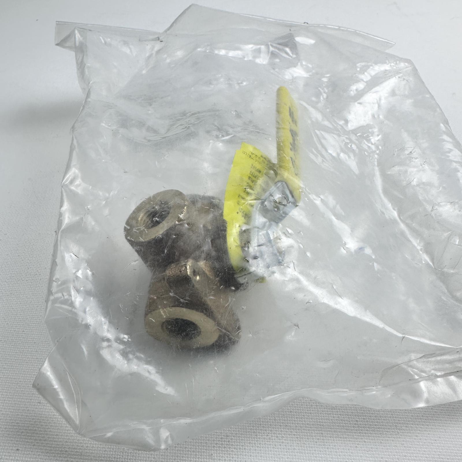 Veeder-Root 576008-649 Apollo 3-Way Brass Ball Valve - Photo 4