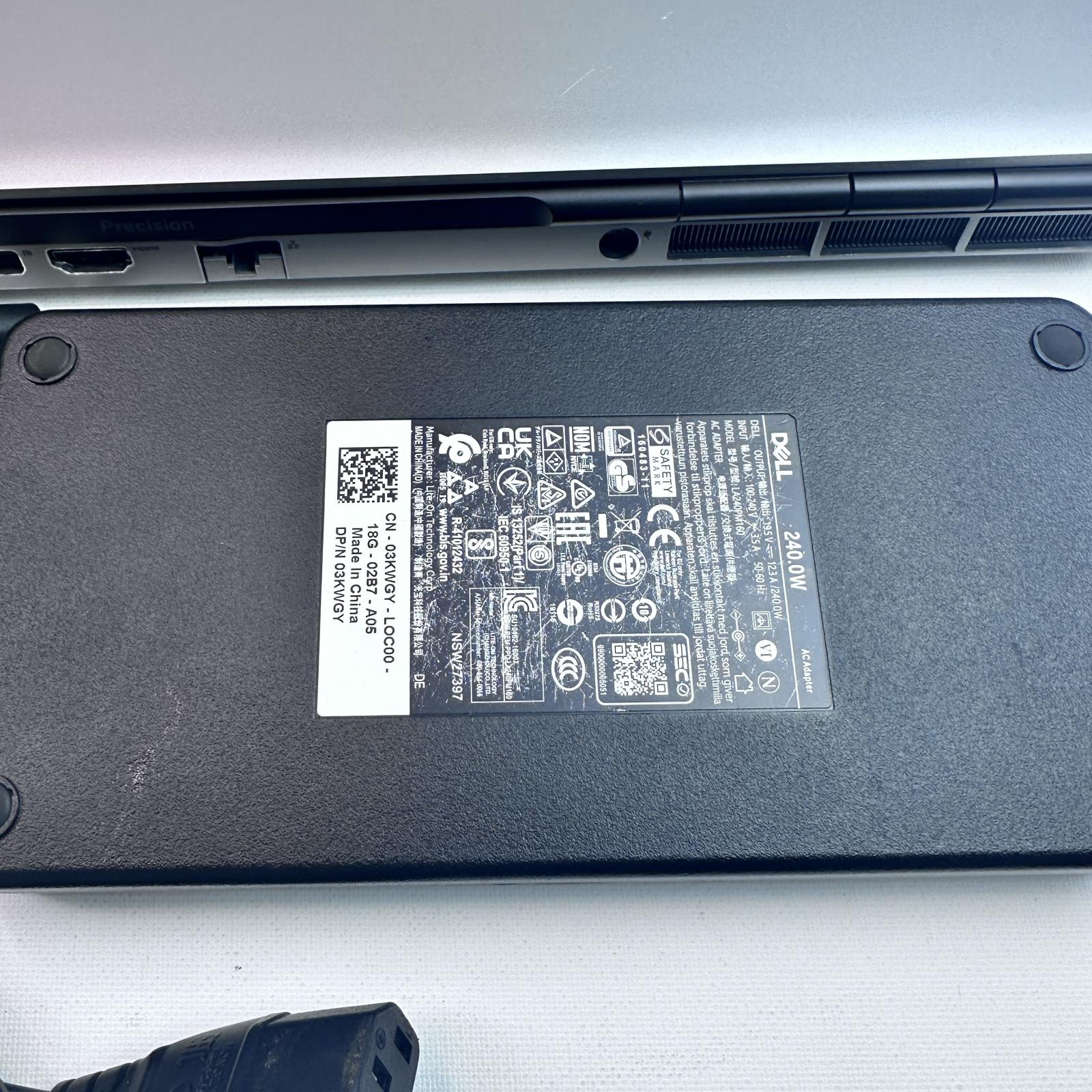 Dell Precision 7760 17.3" FHD, Xeon W-11855M, 64GB, 1TB, RTX A3000 - Photo 15