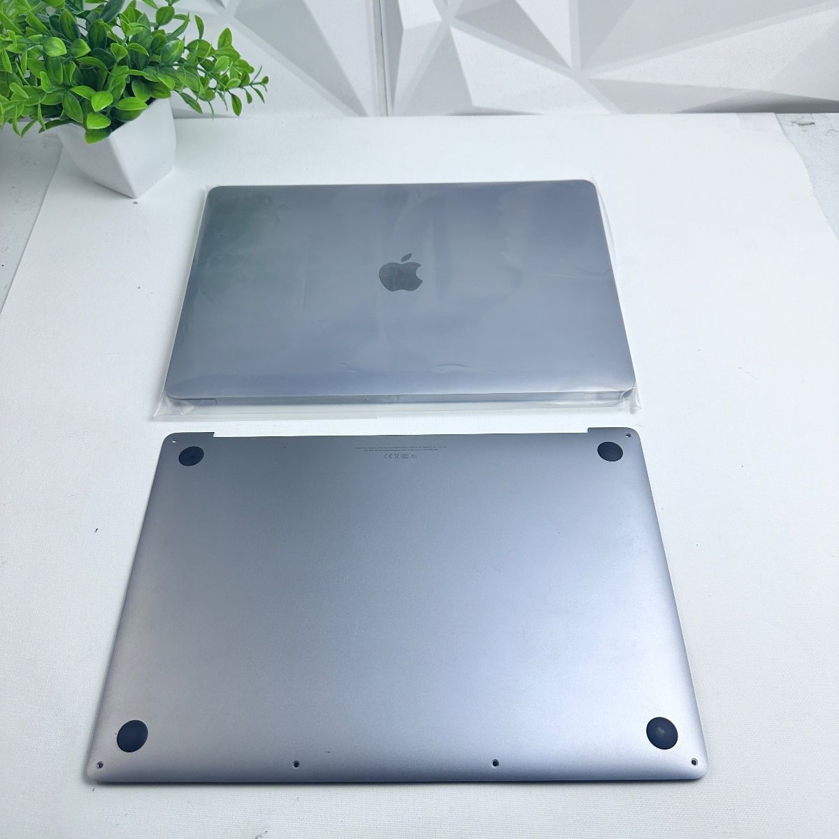 MacBook Pro (13-inch, 2019, A2159) | Full Parts Replacement - Photo 5