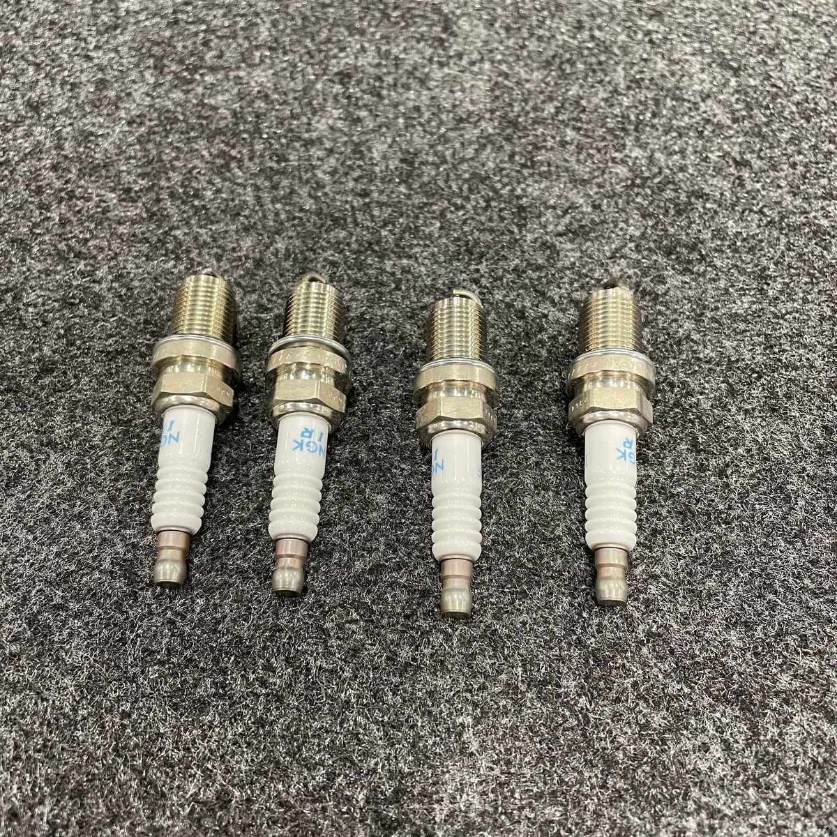 NGK IFR7F-4D Laser Iridium Spark Plugs 5115, Set of 4 - Photo 6