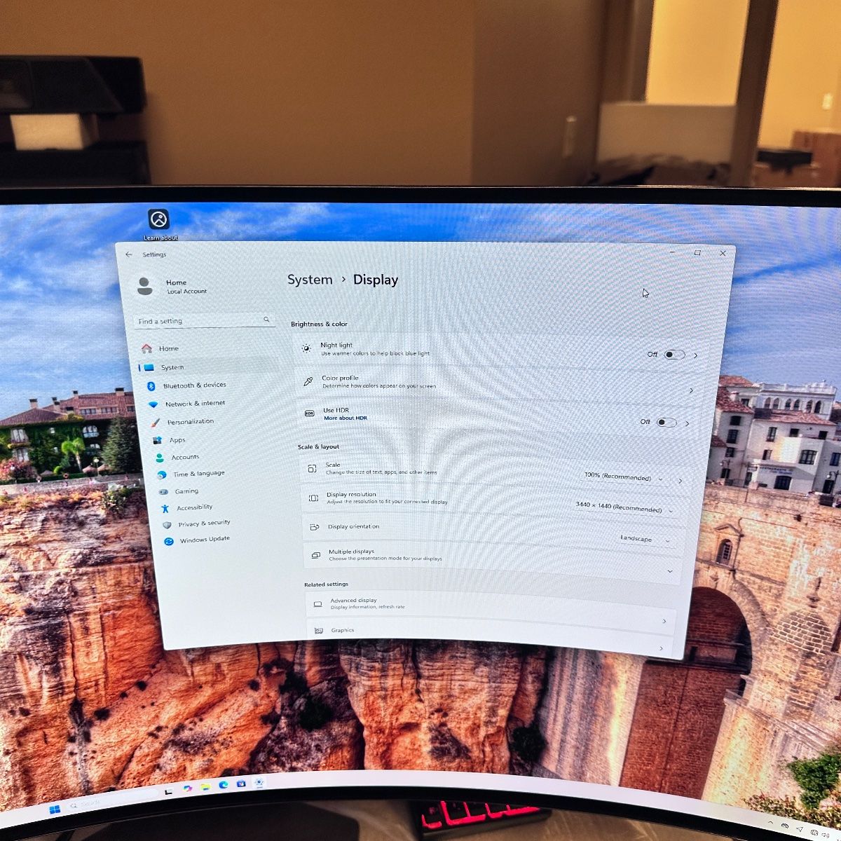 LG UltraGear 39GS95QE-B 39" Curved OLED Gaming Monitor - Photo 10