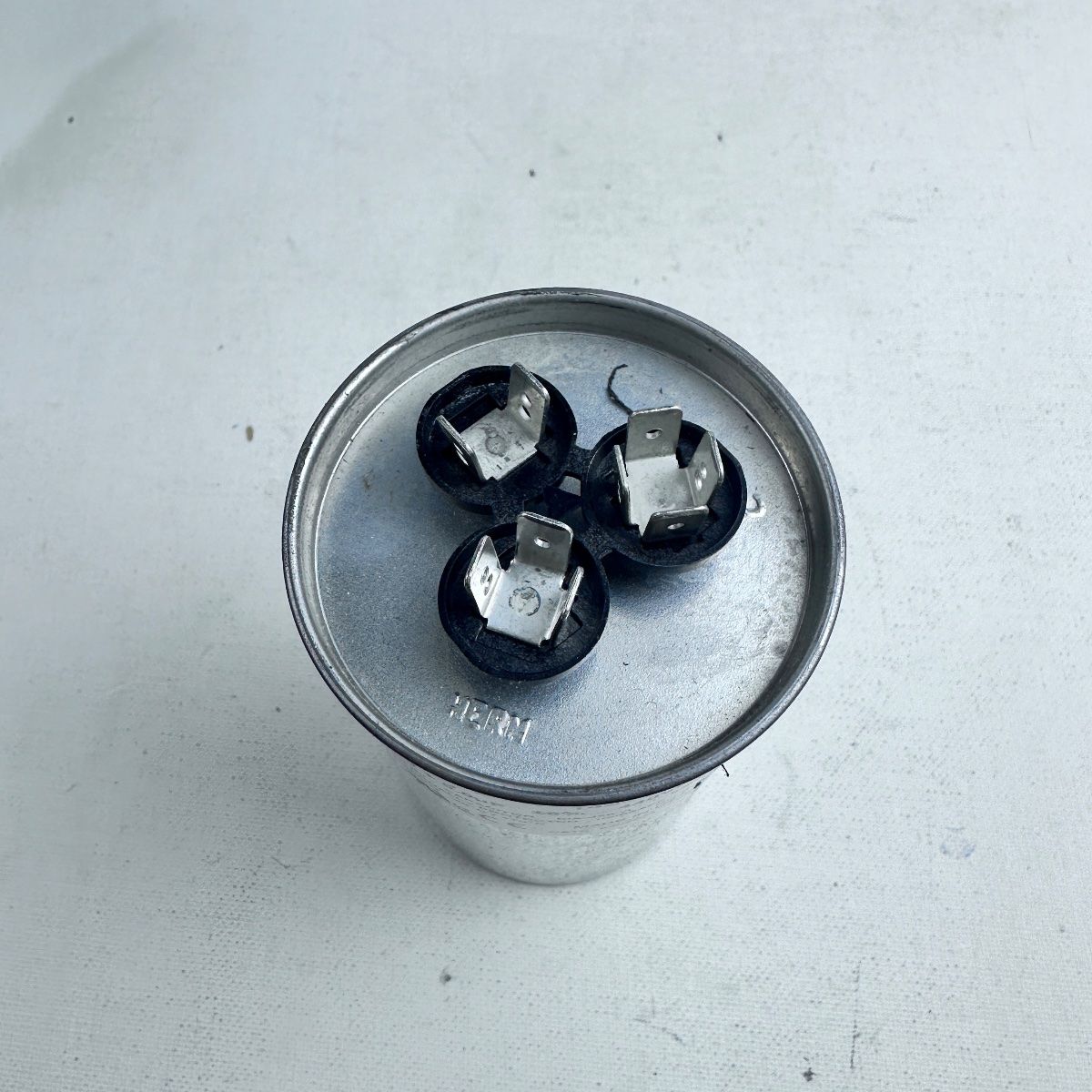 Mars 14255 Dual Run Capacitor 70+5 µF 440VAC - Photo 9