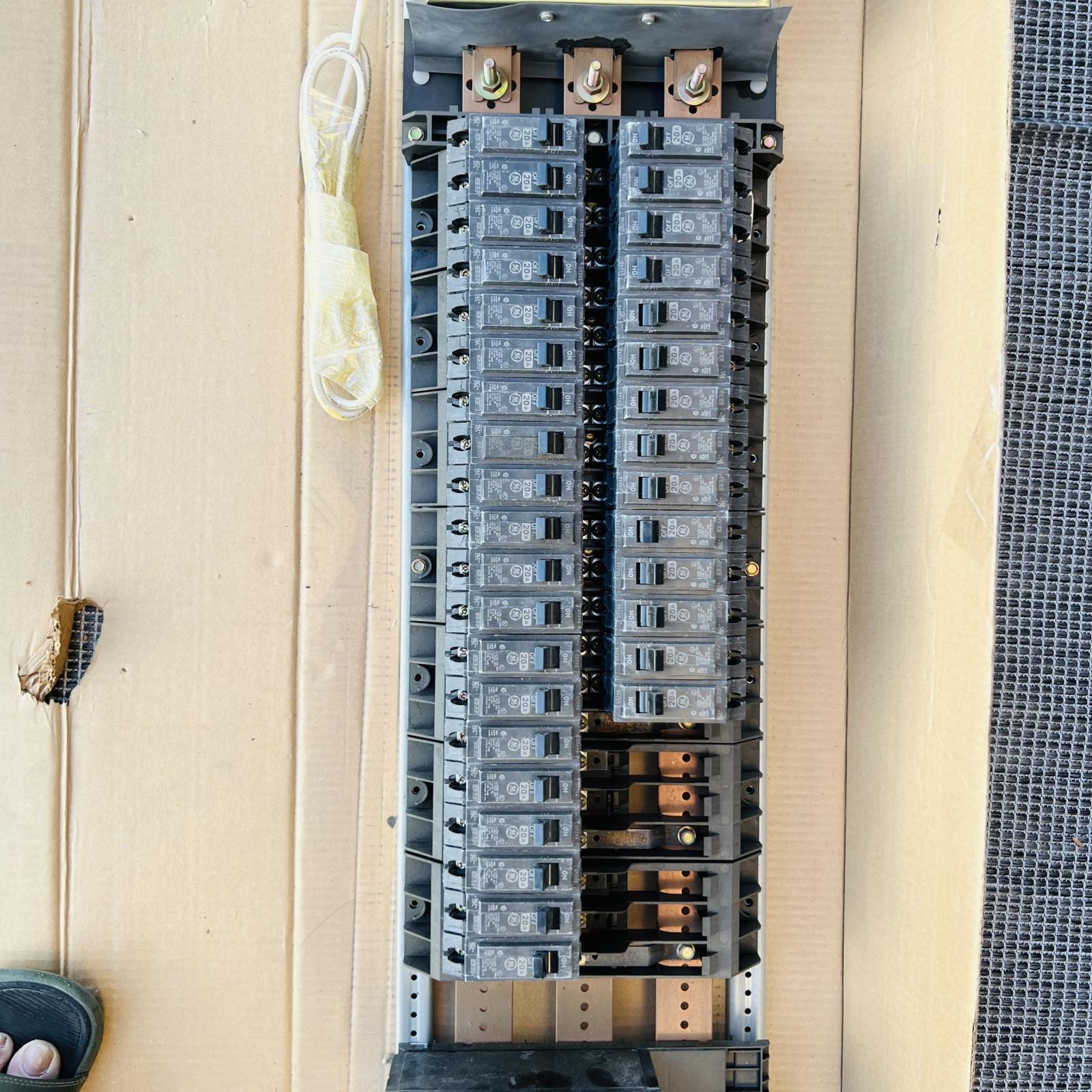 GE A Series II Panelboard AQF3422ABX 225A 208Y/120V 3PH - Photo 6