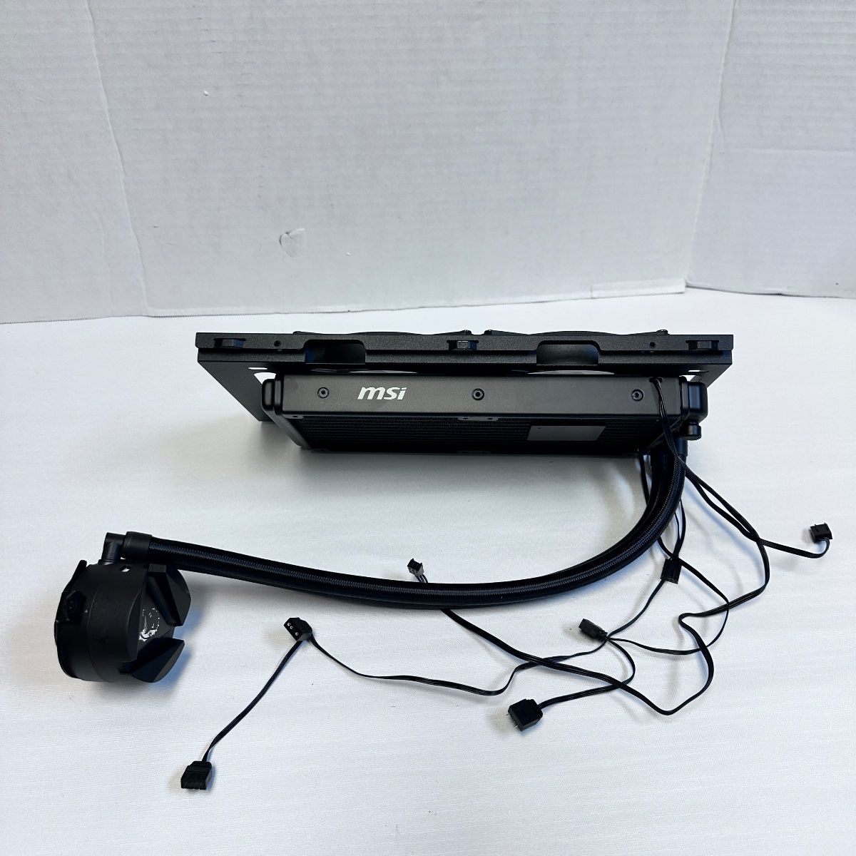 MSI 240mm AIO Liquid CPU Cooler RGB Dual Fan with Mounting Bracket - Photo 5