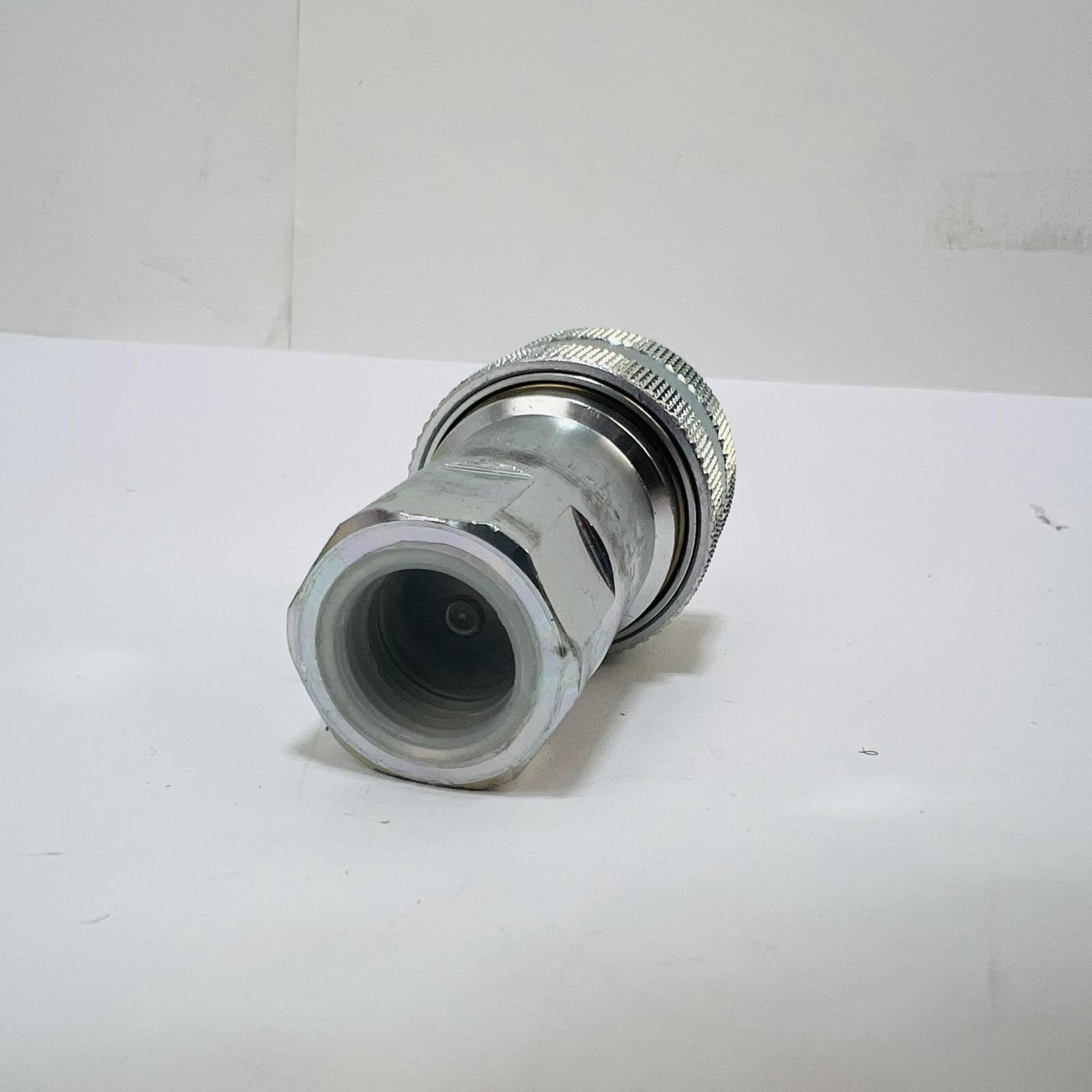Stucchi Hydraulic Quick Connect Coupler - Photo 5