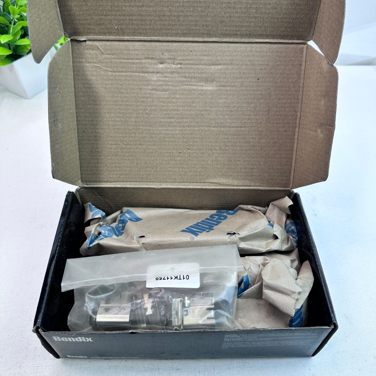 Bendix SBC2314 Premium Ceramic Rear Brake Pads Fits Buick Envision Cadillac XT4 - Photo 6