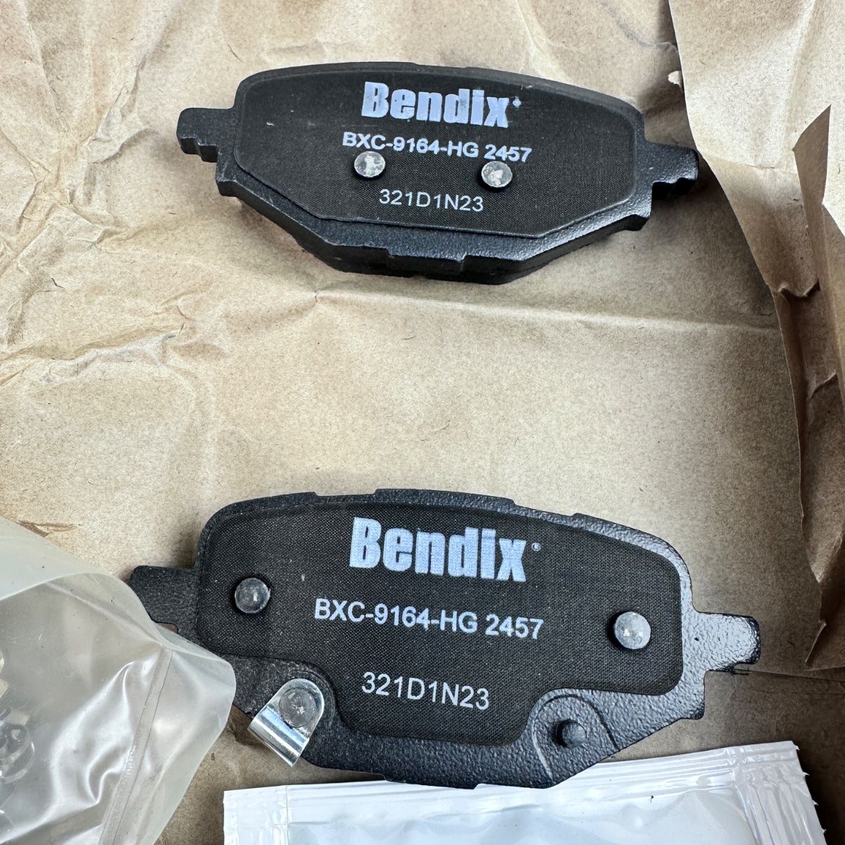 Bendix CFC2457 Ultra Ceramic Rear Pads Fits Toyota RAV4 Lexus NX300 Abutment Kit - Photo 6