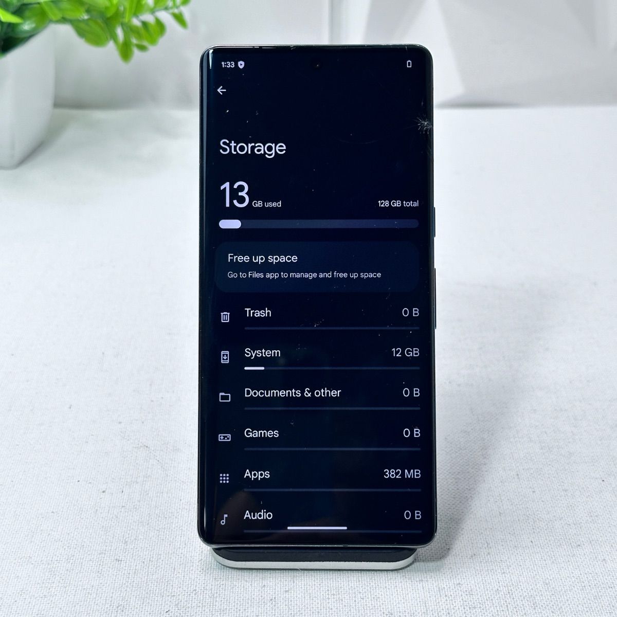 Google Pixel 7 Pro | 128GB | Unlocked | Black - Photo 9