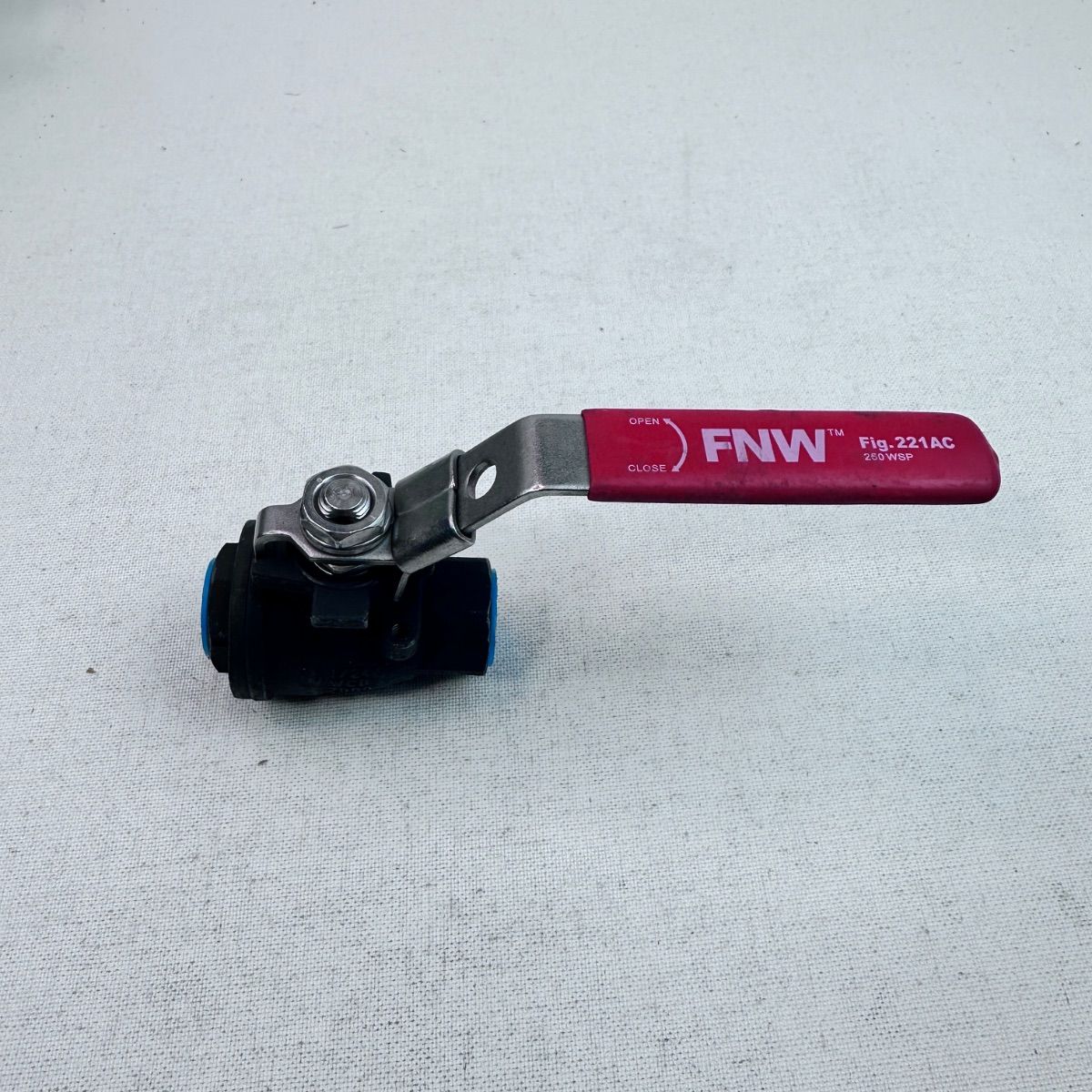 FNW Fig. 221AC 1/2" Carbon Steel Ball Valve Threaded - Photo 2