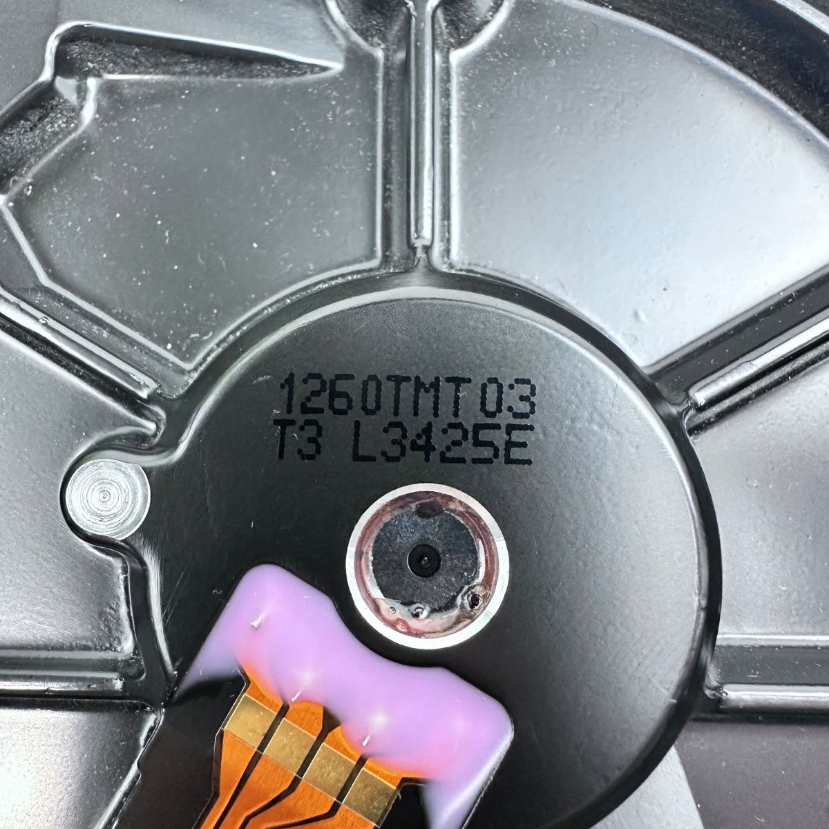 Western Digital WD5000AAKX 500GB SATA 3.5" HDD 16MB Cache 7200RPM Hard Drive - Photo 7