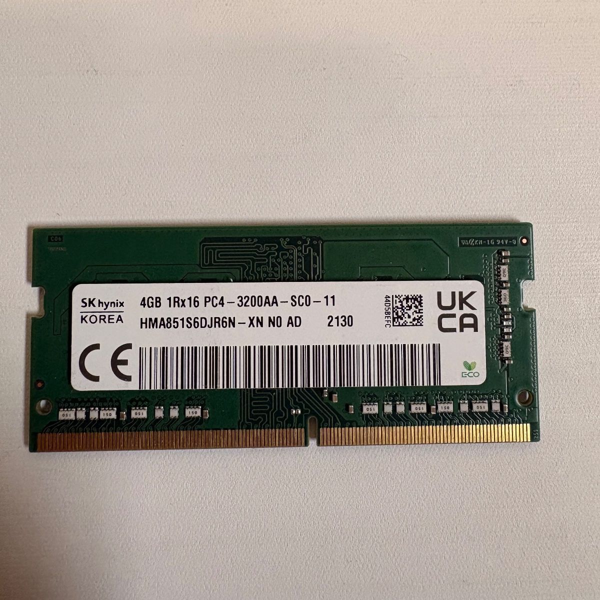 SK hynix 4GB DDR4 3200MHz SO-DIMM Laptop Memory PC4-3200 - Photo 2