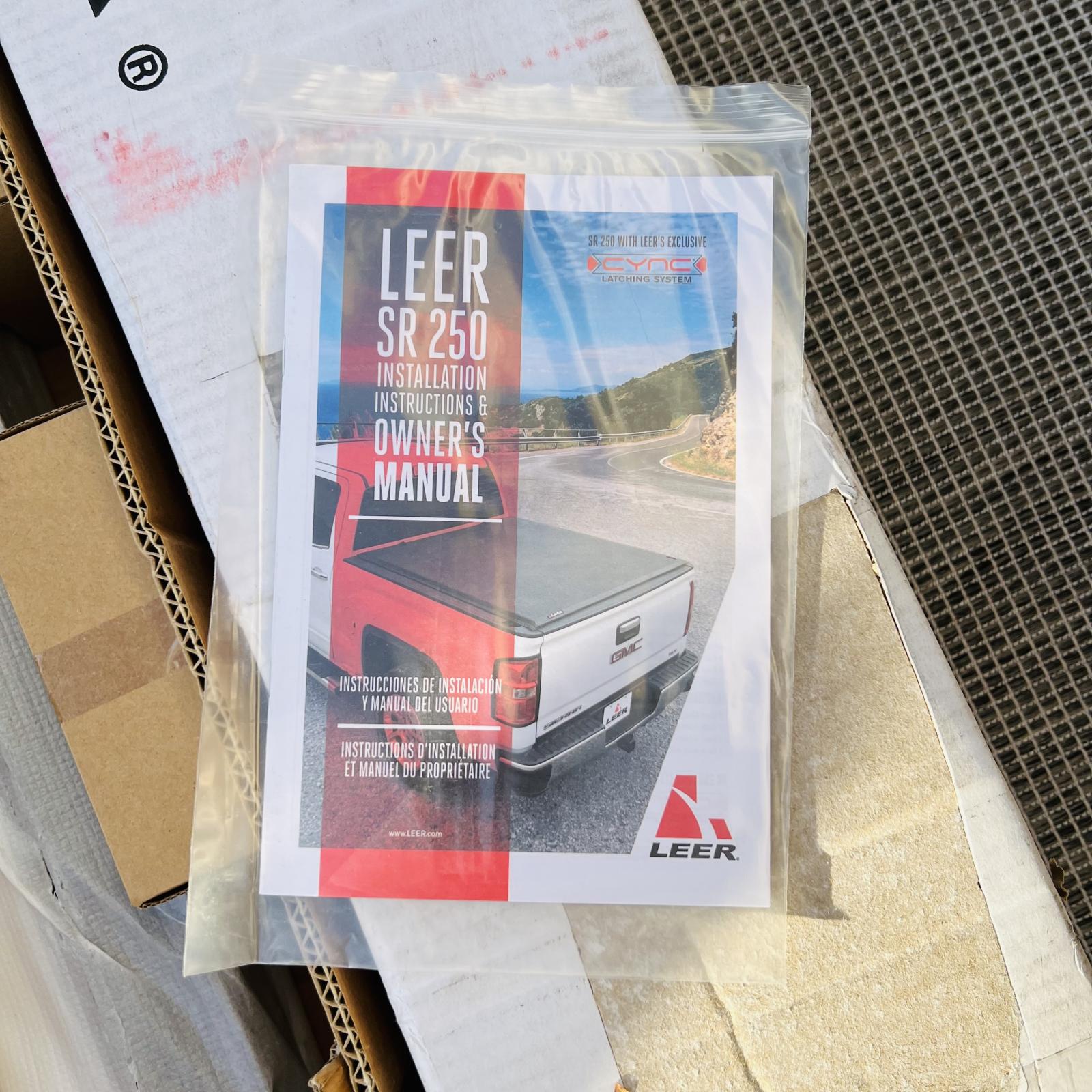 LEER SR250 Truck Bed Cap Hardware Kit 610201 For 2005–2015 Toyota Tacoma 6.5ft - Photo 2