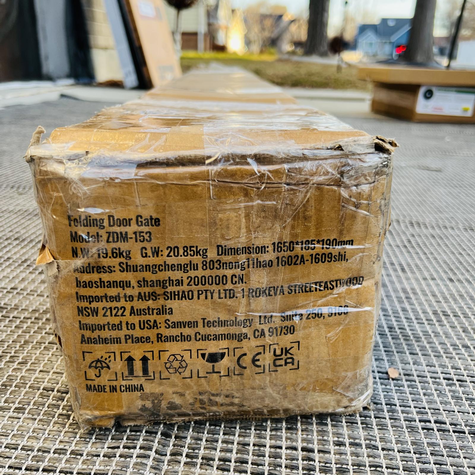 VEVOR Folding Door Gate Adjustable Security Gate - Photo 6