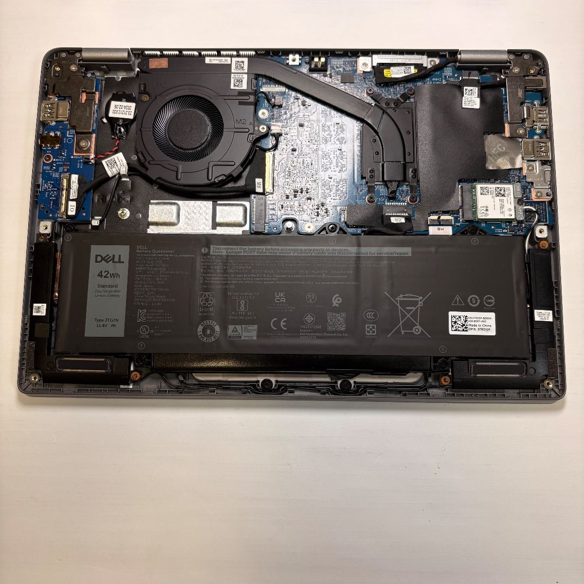 DELL Latitude 3340 Laptop, 13.3" FHD, i5-1345U, 16GB - Photo 9