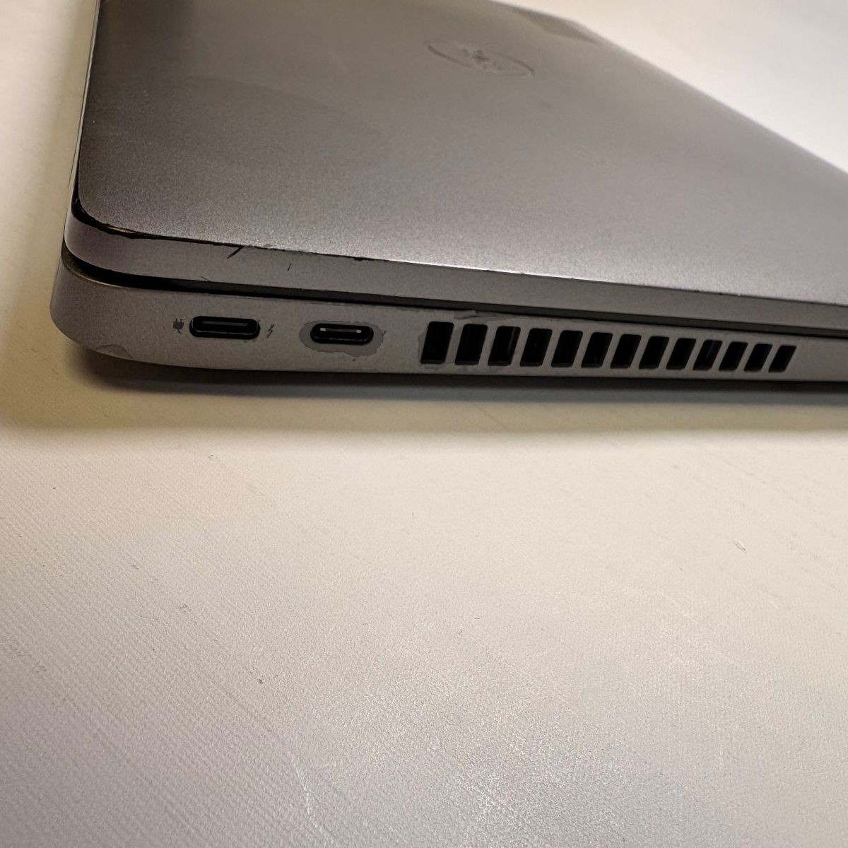 DELL Latitude 5420 Laptop, 14" FHD, i5-1145G7 - Photo 4