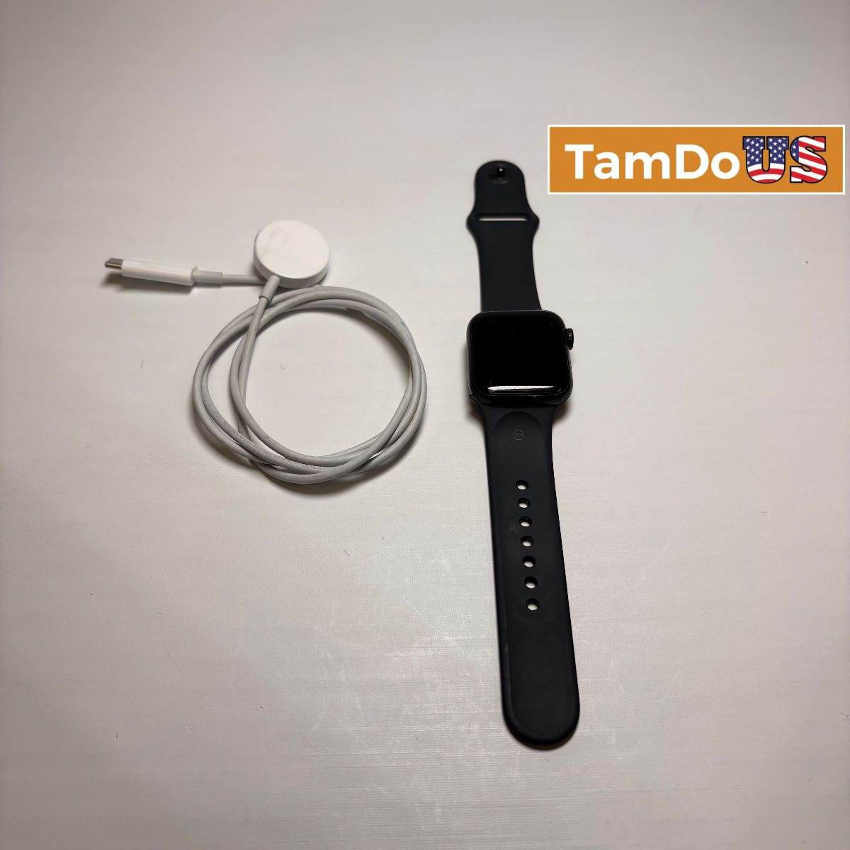 Apple Watch SE (Gen 2, 44mm, GPS) Midnight AL Mid Sport Band - Photo 1