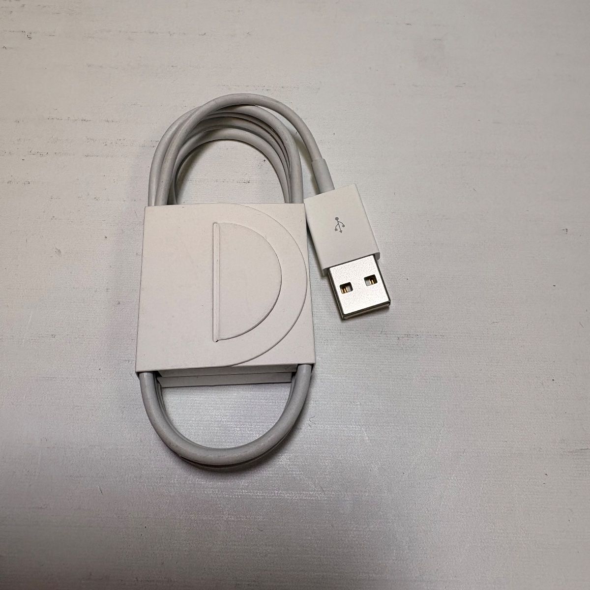 Genuine Apple Watch USB-A Magnetic Charging Cable - Original - Photo 3