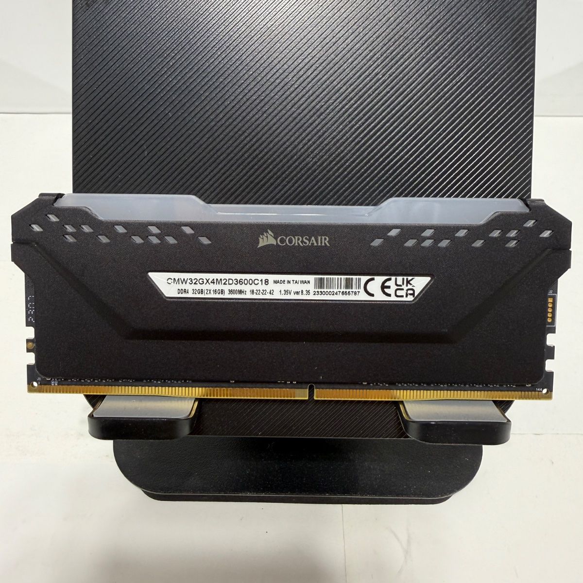 Corsair 16GB DDR4 3600MHz CL18 Desktop RAM - Photo 2